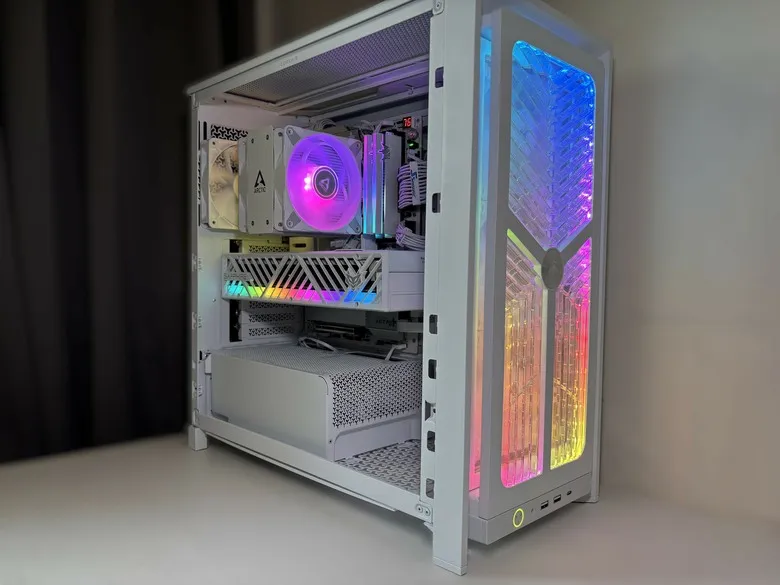 「留白，是為了映照硬體的俐落」CORSAIR 海盜船 FRAME 4000X RS WHITE8196|小老婆汽機車資訊網