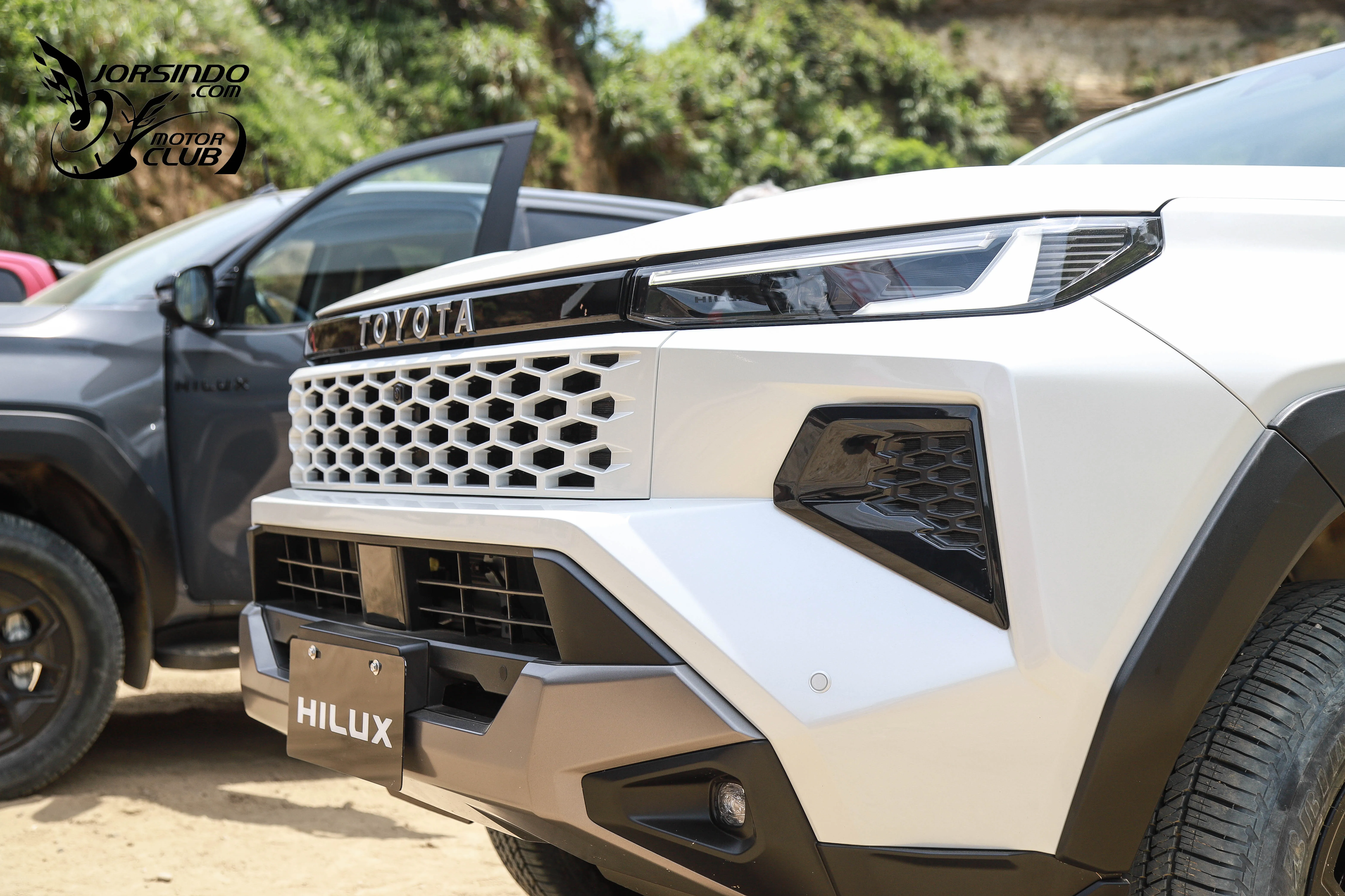 增MTS越野系統、TSS 3.0！Toyota大改款Hilux 161.9萬起國內上市2604|小老婆汽機車資訊網