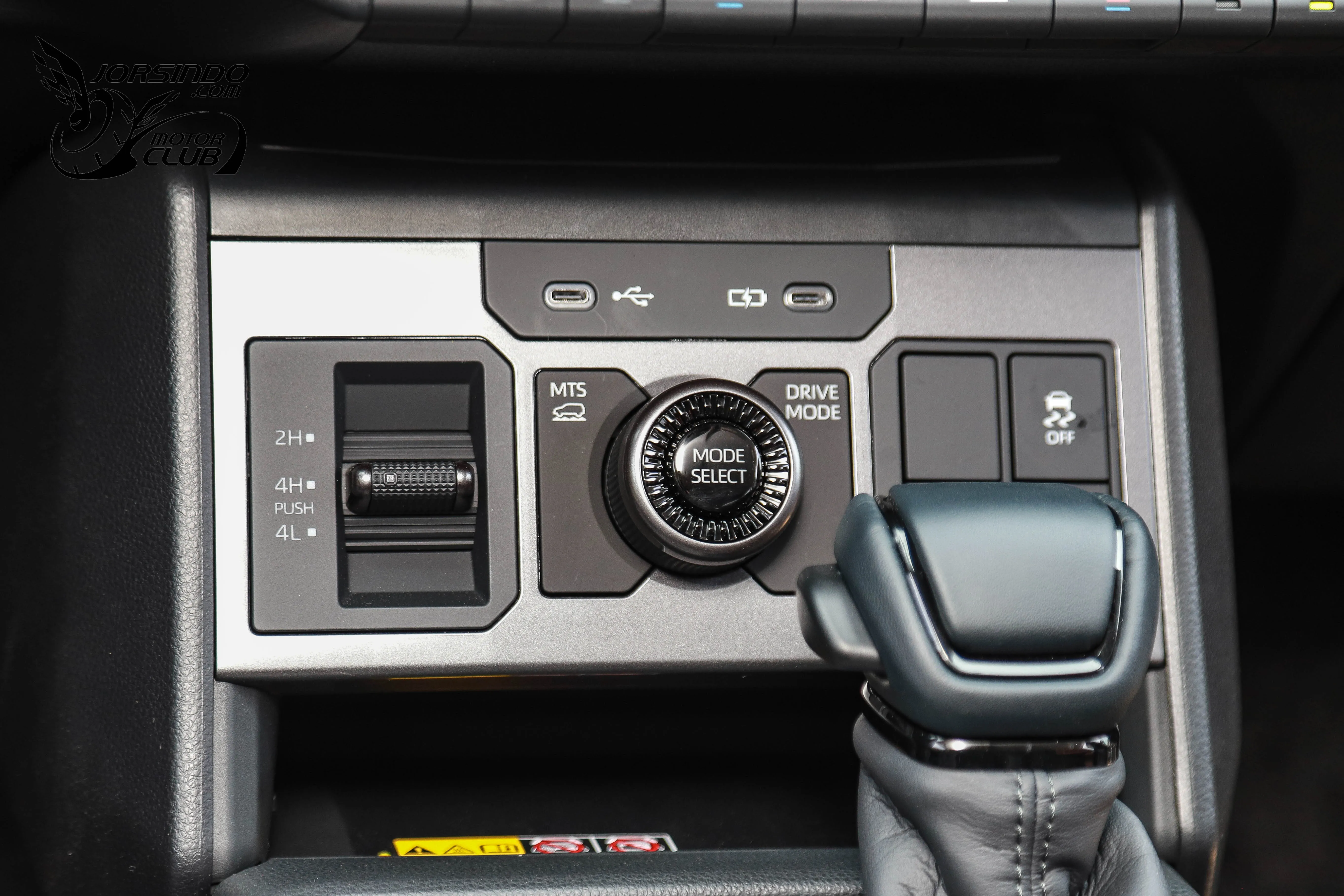 增MTS越野系統、TSS 3.0！Toyota大改款Hilux 161.9萬起國內上市9711|小老婆汽機車資訊網