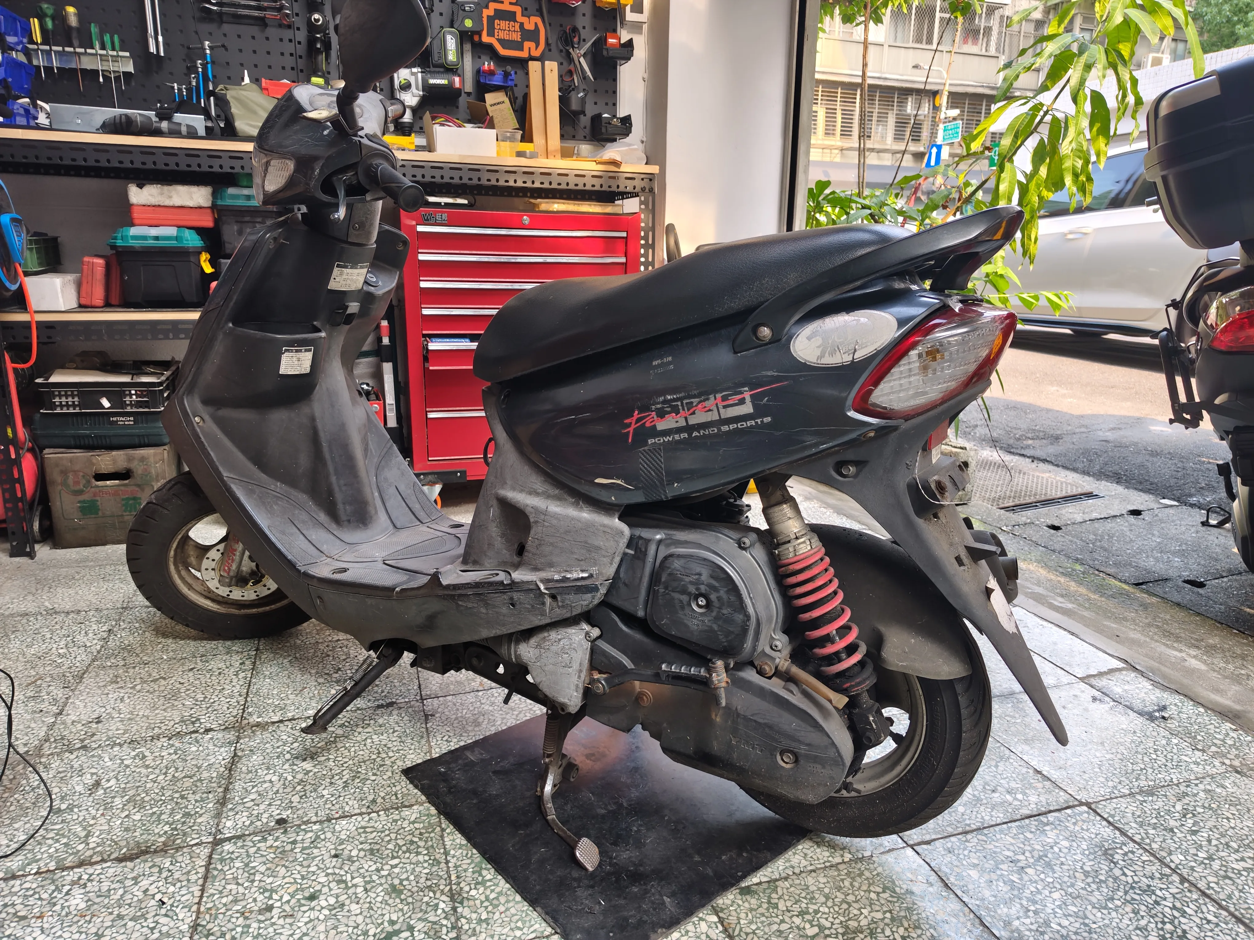 YAMAHA SUPER FOUR 100 全車砍掉重練1562|小老婆汽機車資訊網