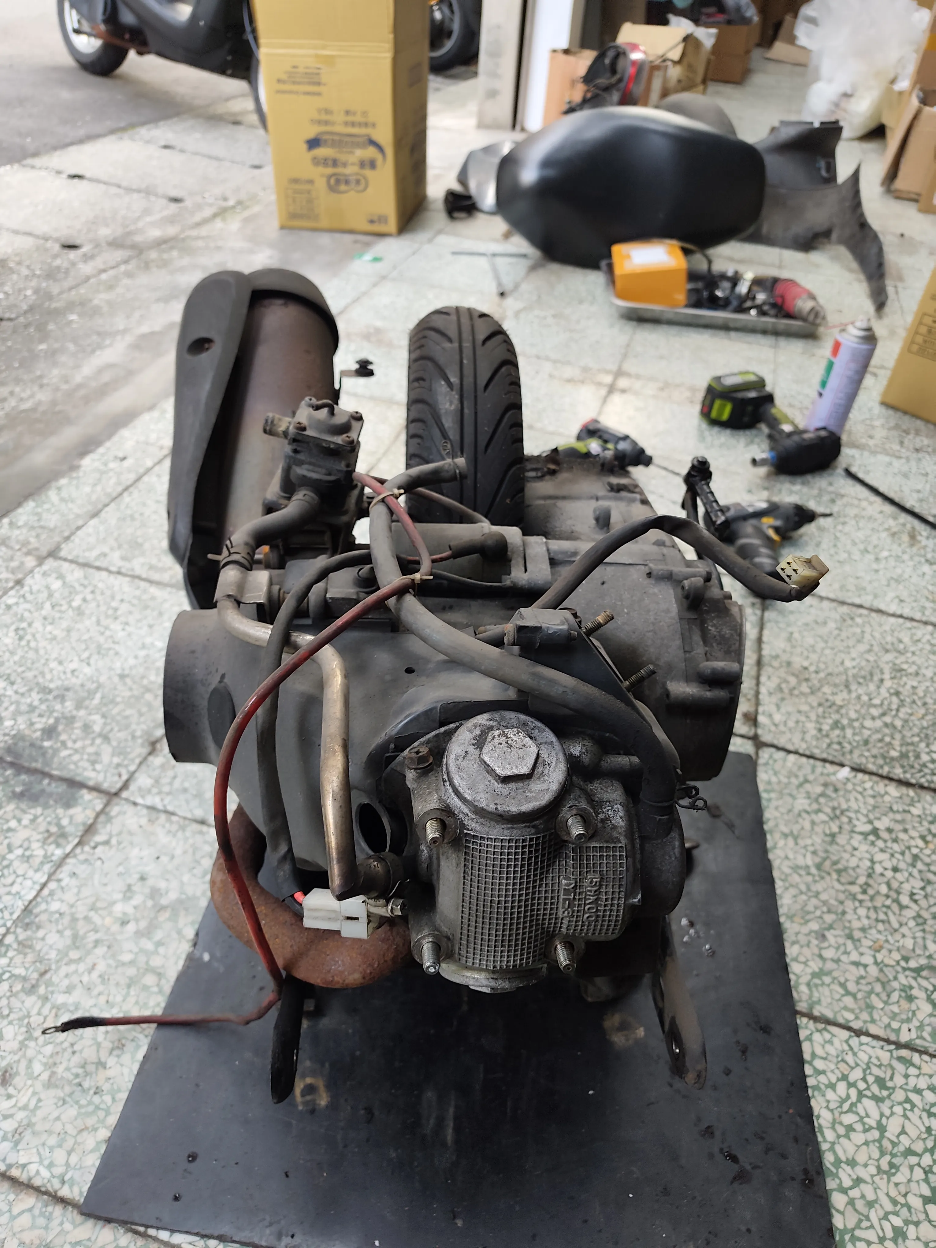 YAMAHA SUPER FOUR 100 全車砍掉重練212|小老婆汽機車資訊網