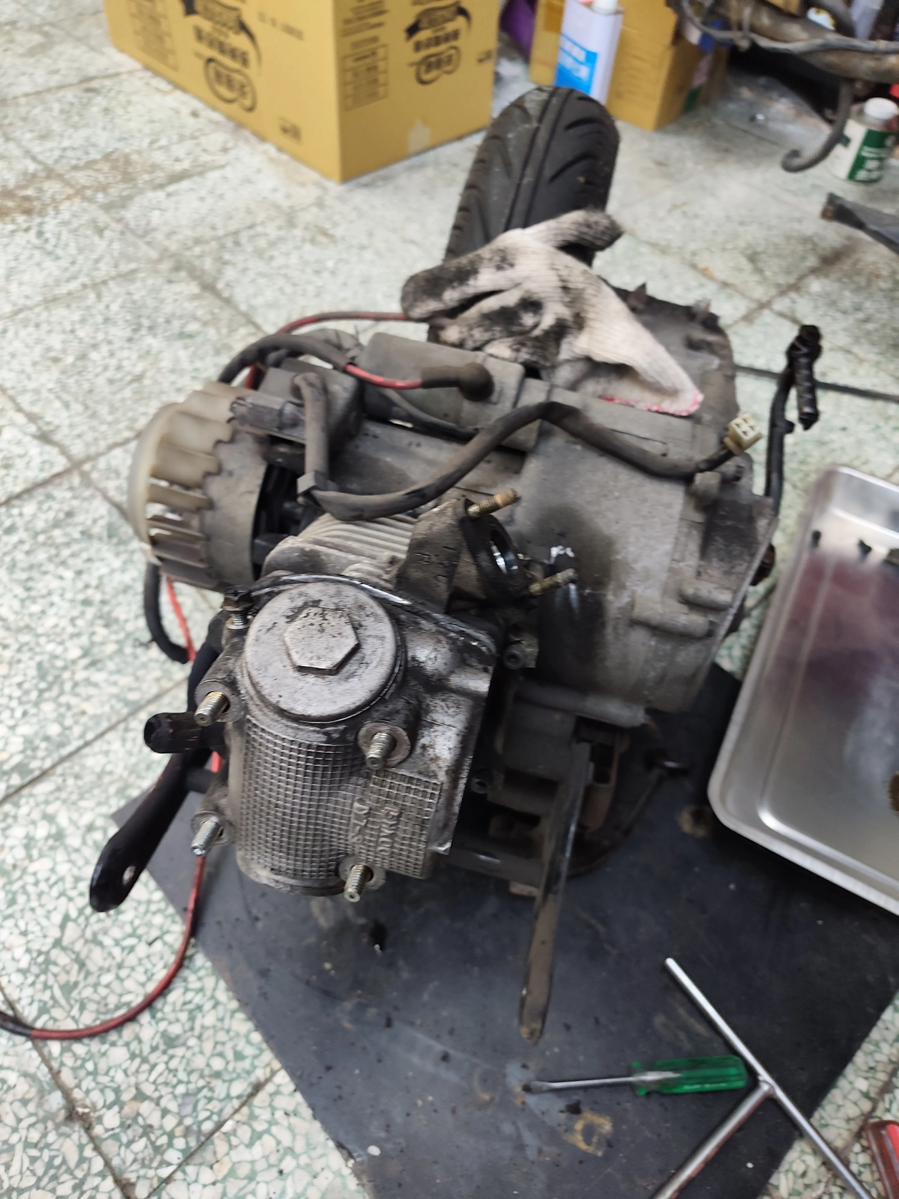 YAMAHA SUPER FOUR 100 全車砍掉重練1582|小老婆汽機車資訊網