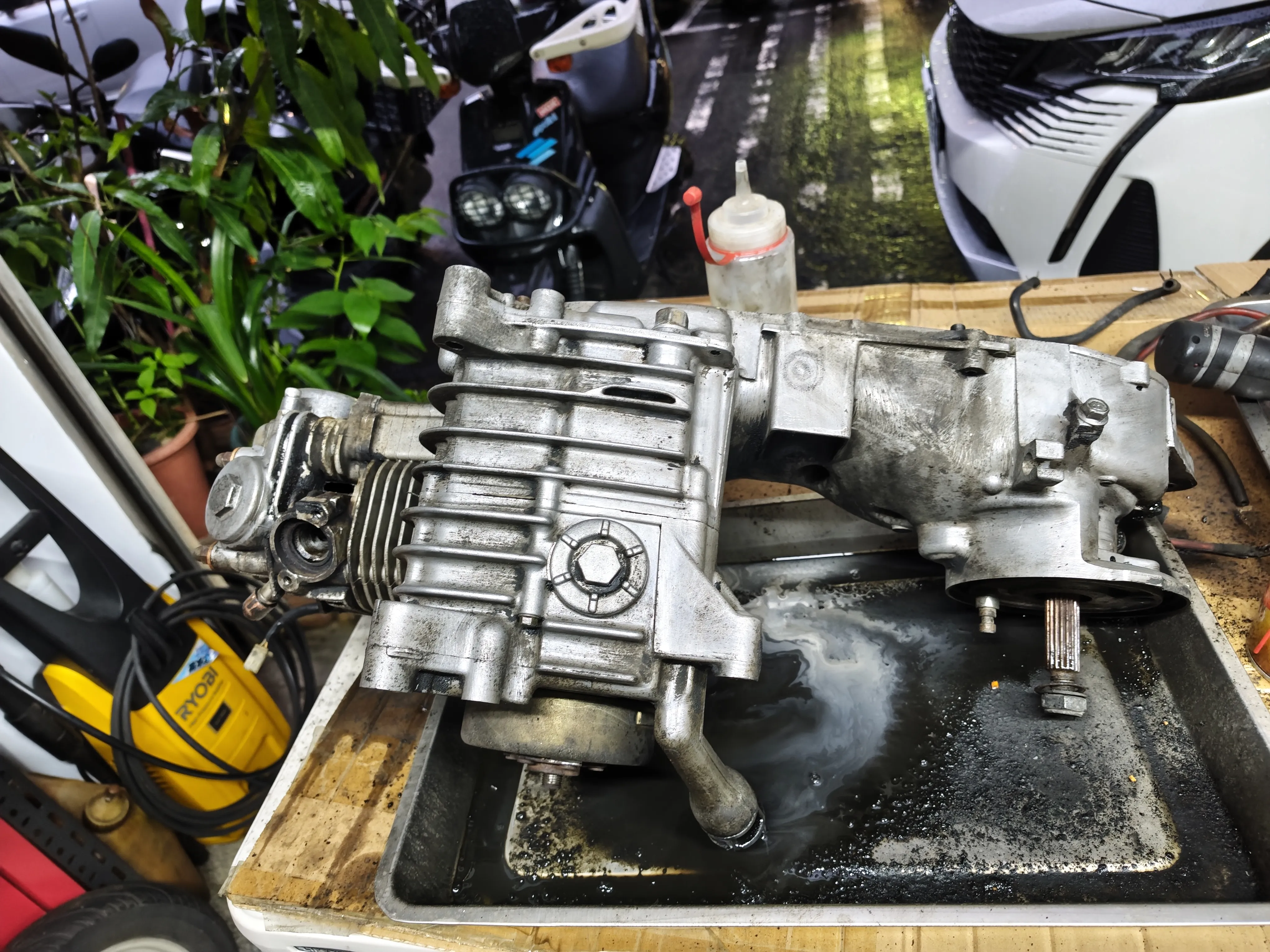 YAMAHA SUPER FOUR 100 全車砍掉重練8578|小老婆汽機車資訊網