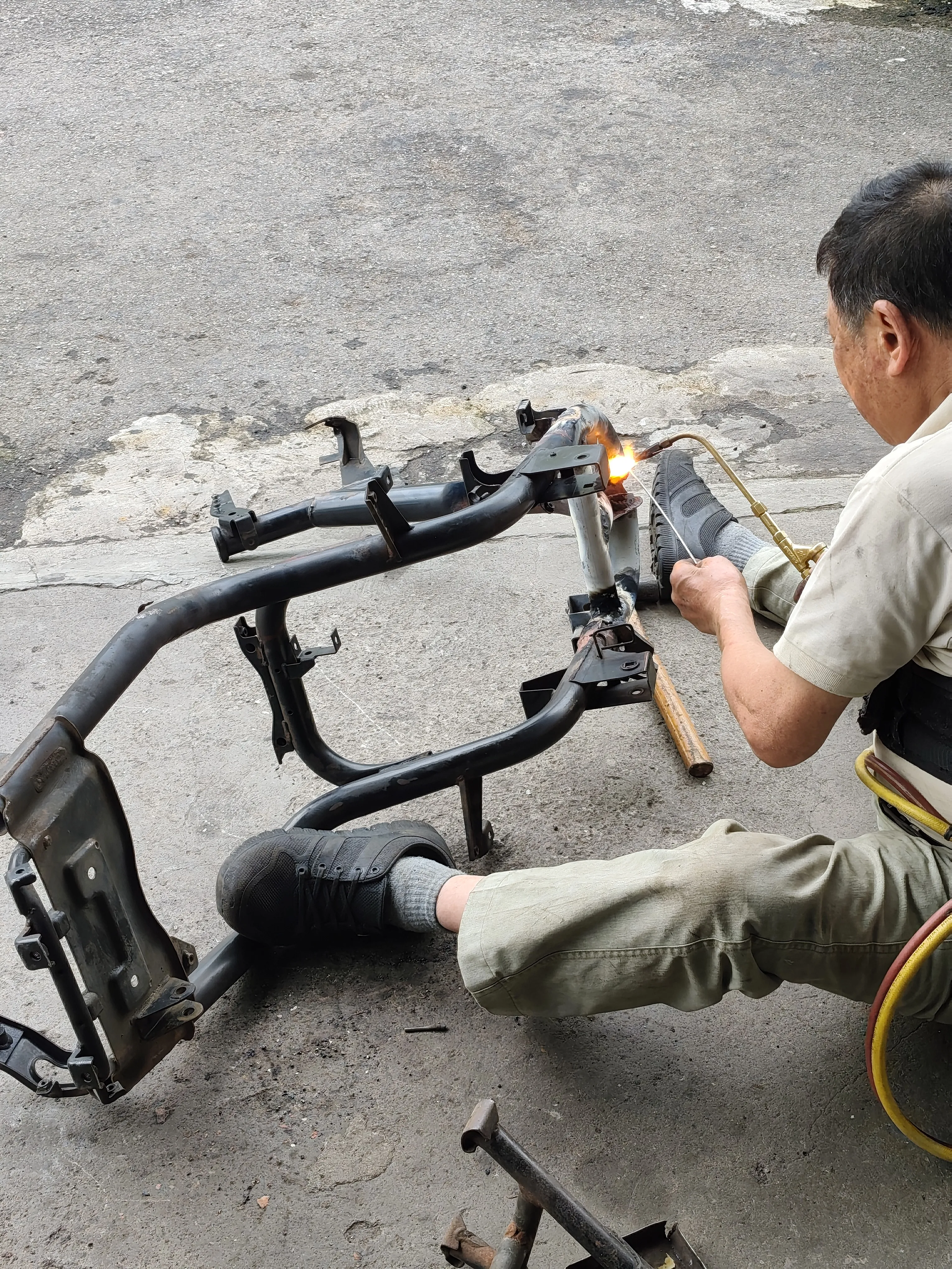 YAMAHA SUPER FOUR 100 全車砍掉重練575|小老婆汽機車資訊網