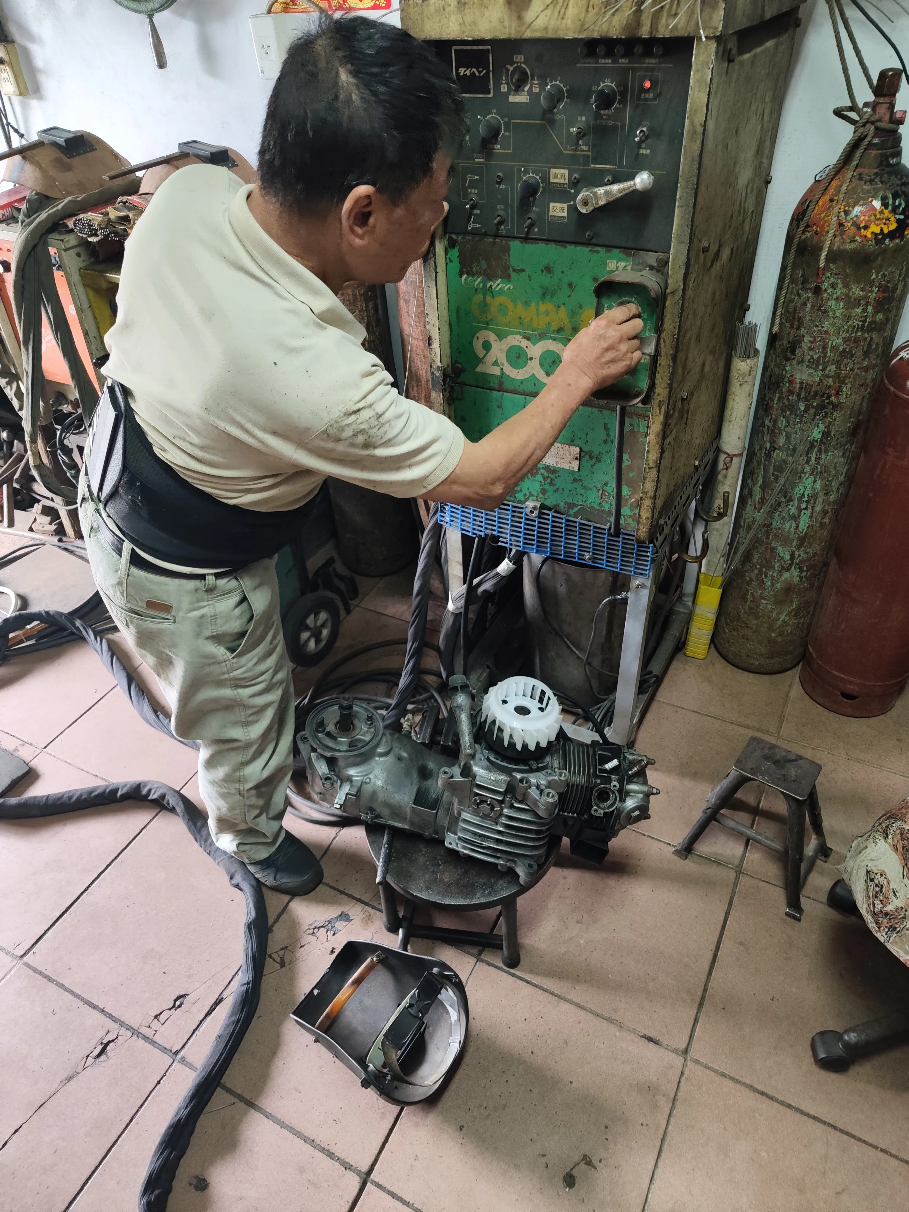 YAMAHA SUPER FOUR 100 全車砍掉重練4674|小老婆汽機車資訊網