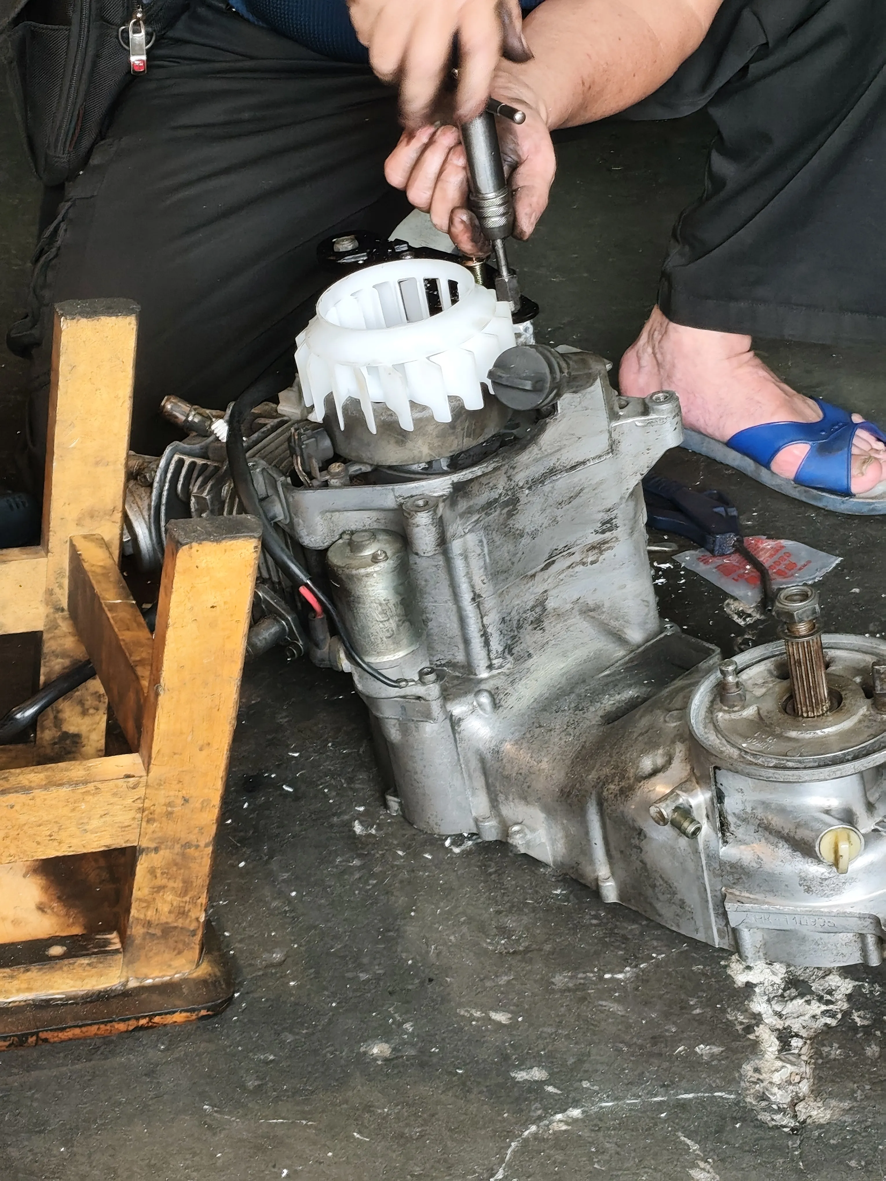 YAMAHA SUPER FOUR 100 全車砍掉重練4537|小老婆汽機車資訊網
