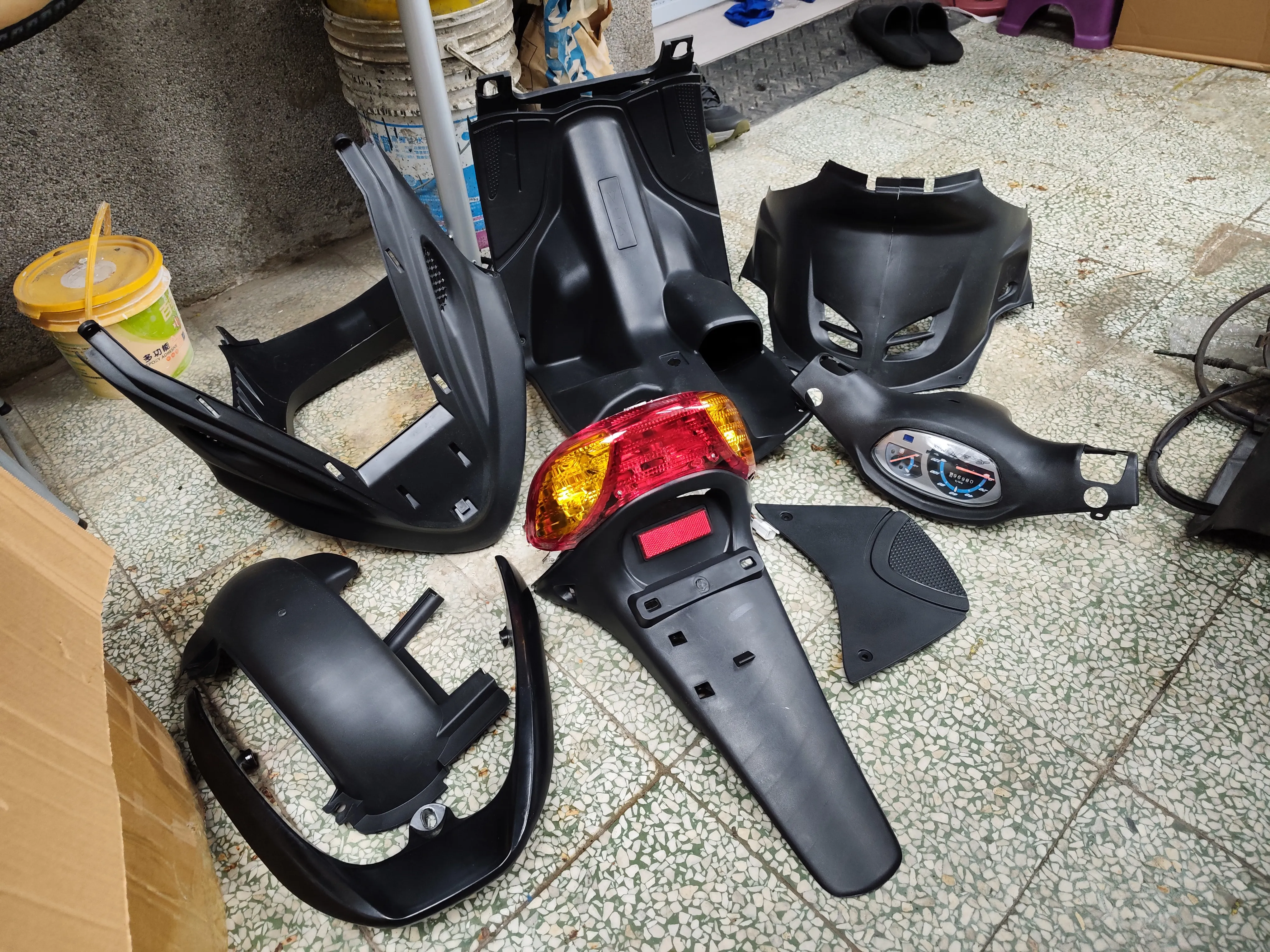 YAMAHA SUPER FOUR 100 全車砍掉重練3415|小老婆汽機車資訊網