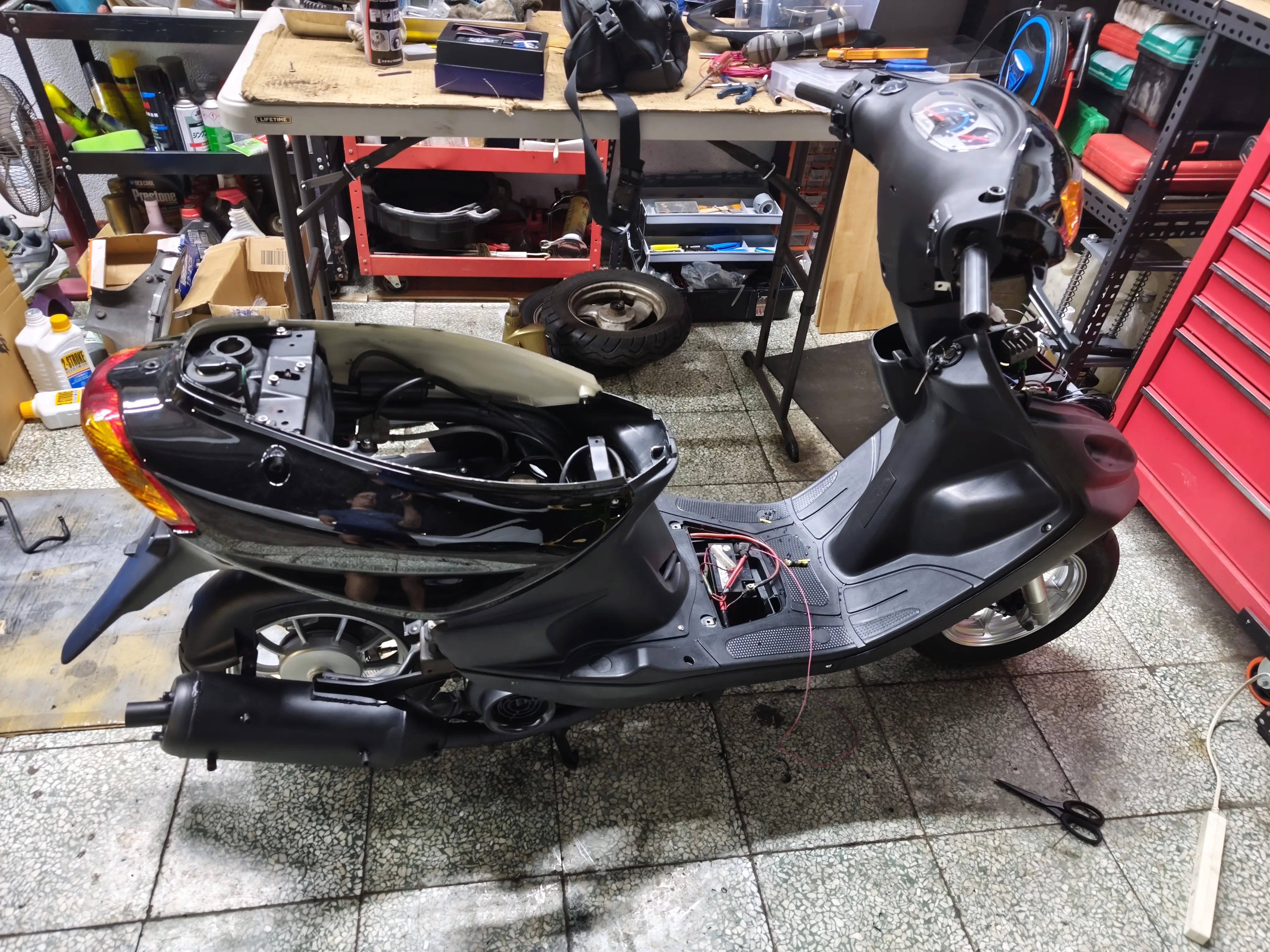 YAMAHA SUPER FOUR 100 全車砍掉重練46|小老婆汽機車資訊網