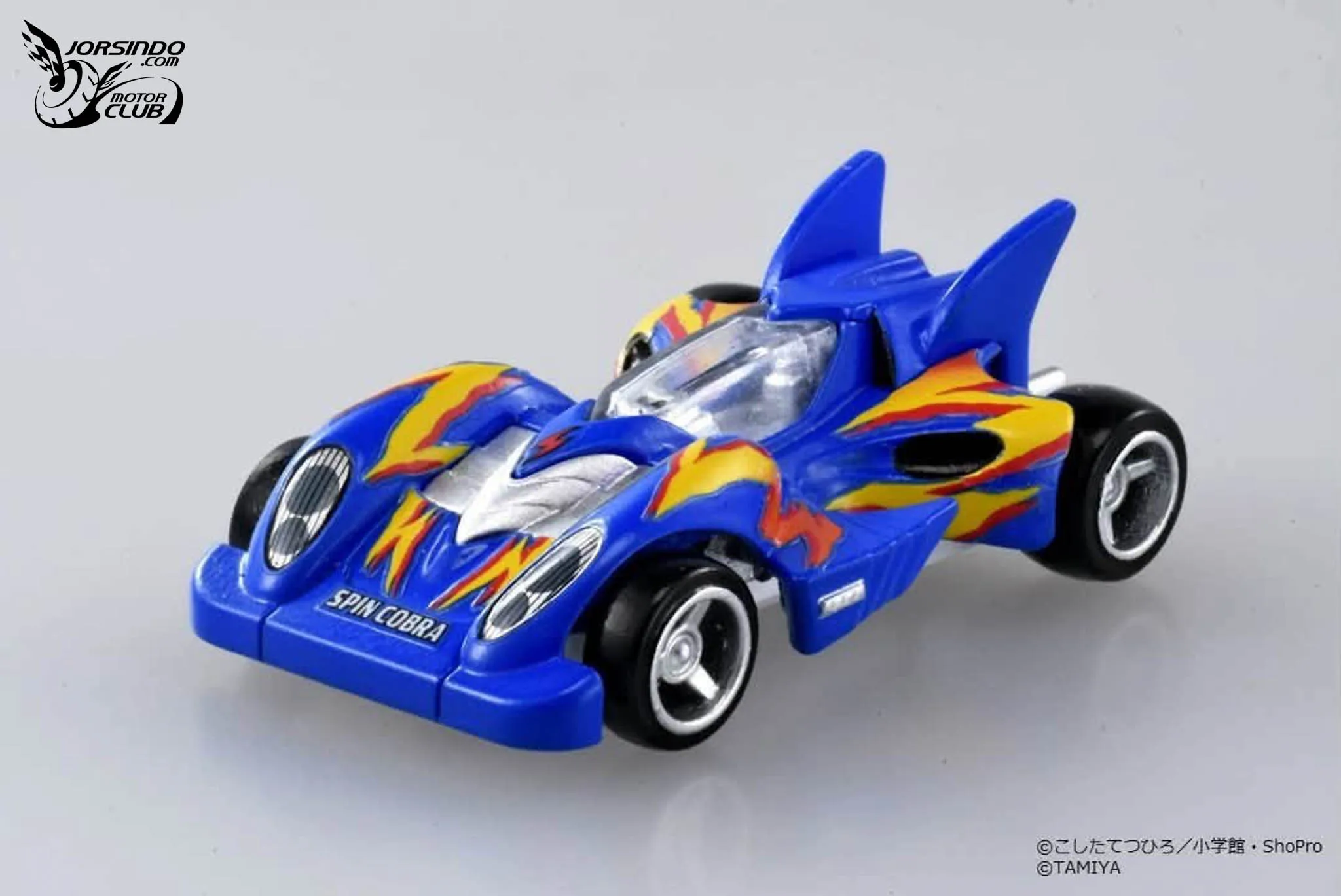 一台 44 萬元日幣的四驅車！爆走兄弟 x 18K 金飾 30 週年情懷登場6890|小老婆汽機車資訊網