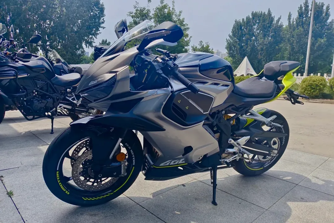 [大陆车讯] 全新赛421与ZX-4R，一场迟来的正面交锋！1052|小老婆汽機車資訊網