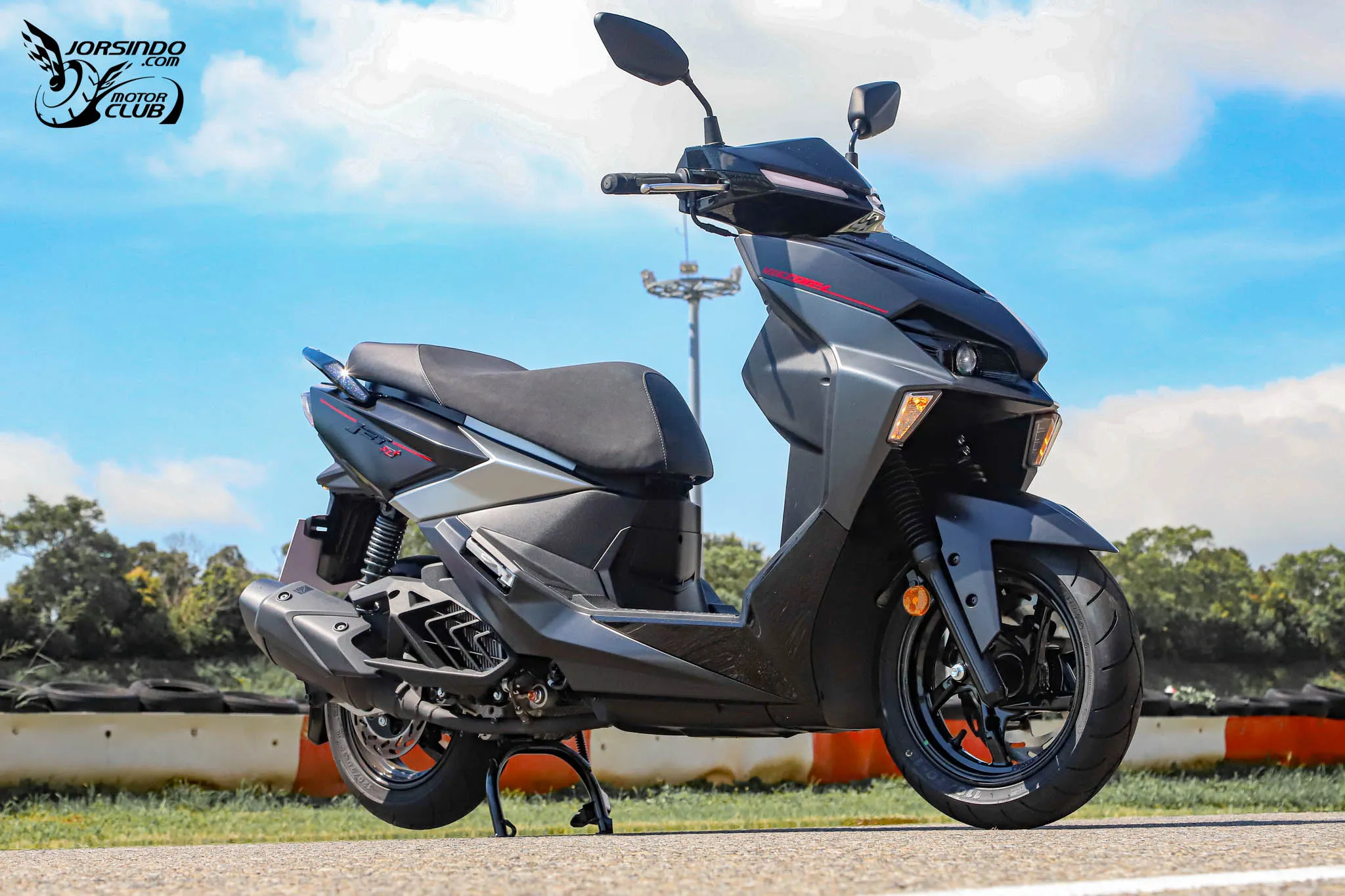 10.3 萬元起！2026 SYM 大改款 JET SL / SL+ 馭望競化發表8904|小老婆汽機車資訊網