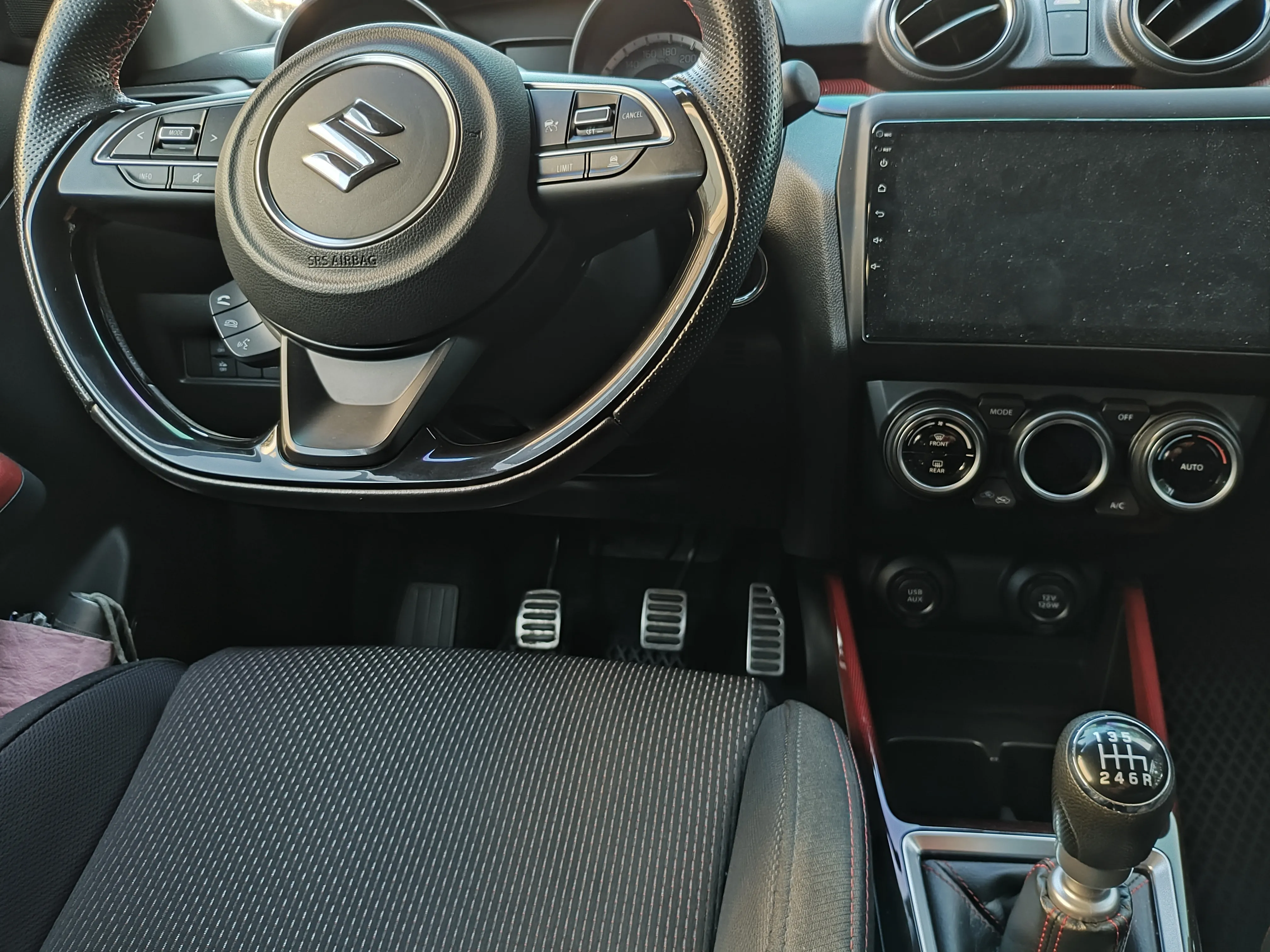 升級ACC、九吋車機！Suzuki小改款Jimny 84.9萬起國內上市5990|小老婆汽機車資訊網