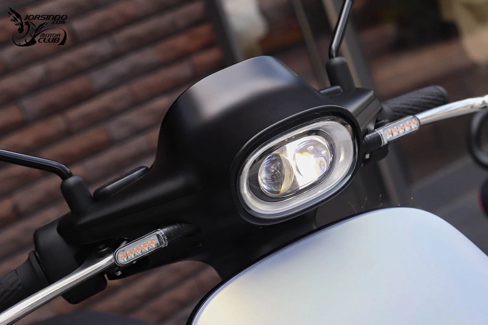[媒體試駕] Gogoro Luna 優雅輕盈！男女都行583|小老婆汽機車資訊網