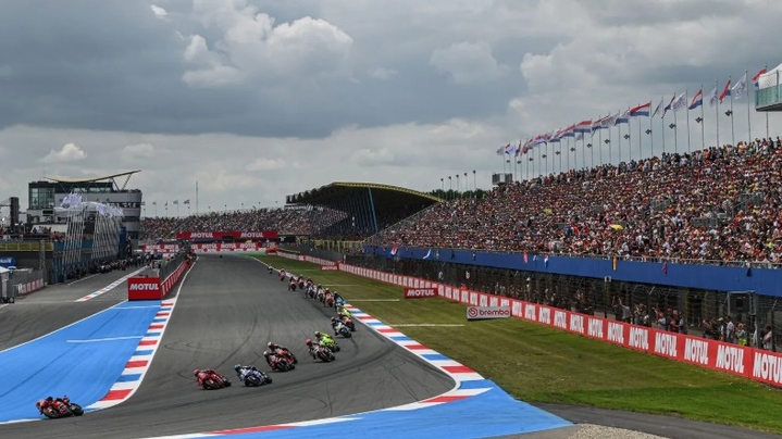 封面"MotoGP
