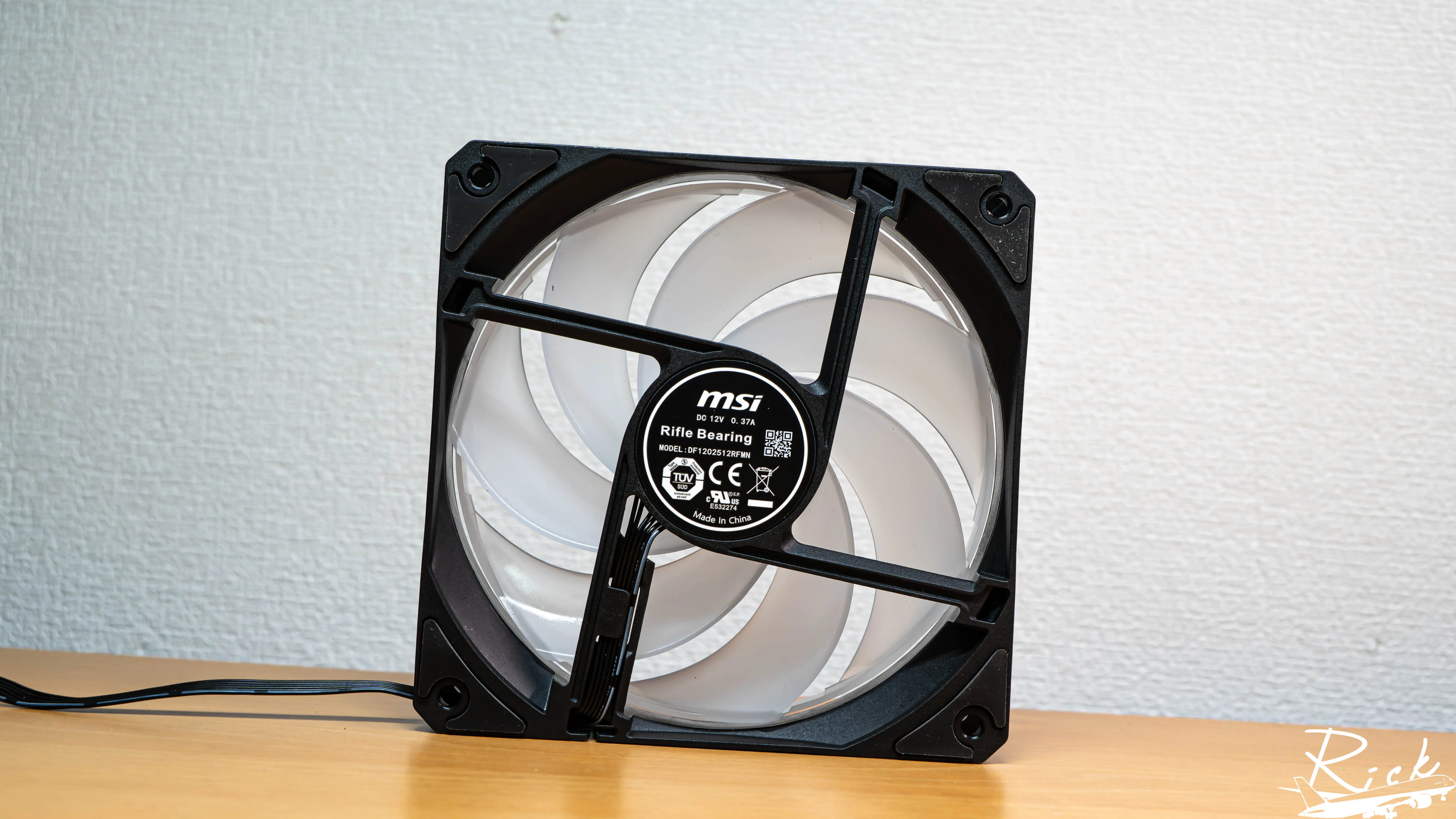 【開箱】新代水泵與風扇結構 | MSI MPG CORELIQUID P22 3608381|小老婆汽機車資訊網