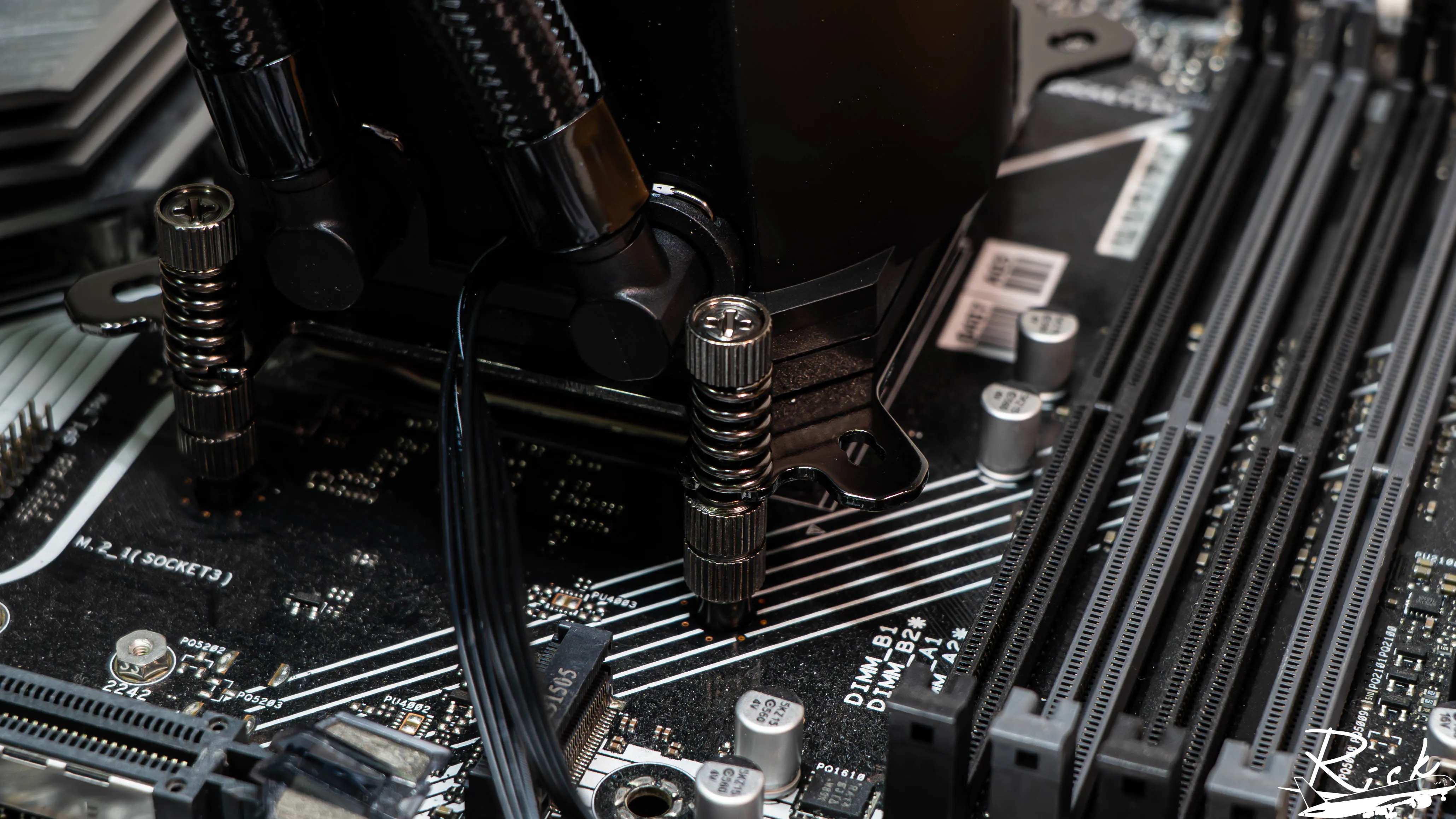 【開箱】新代水泵與風扇結構 | MSI MPG CORELIQUID P22 3608316|小老婆汽機車資訊網