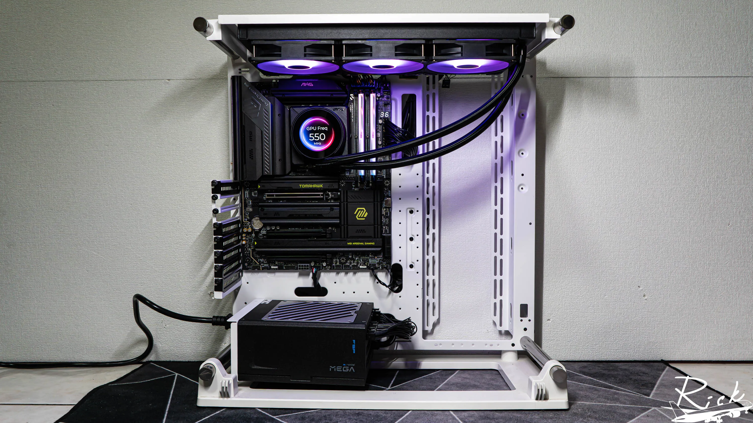 【開箱】新代水泵與風扇結構 | MSI MPG CORELIQUID P22 3608034|小老婆汽機車資訊網