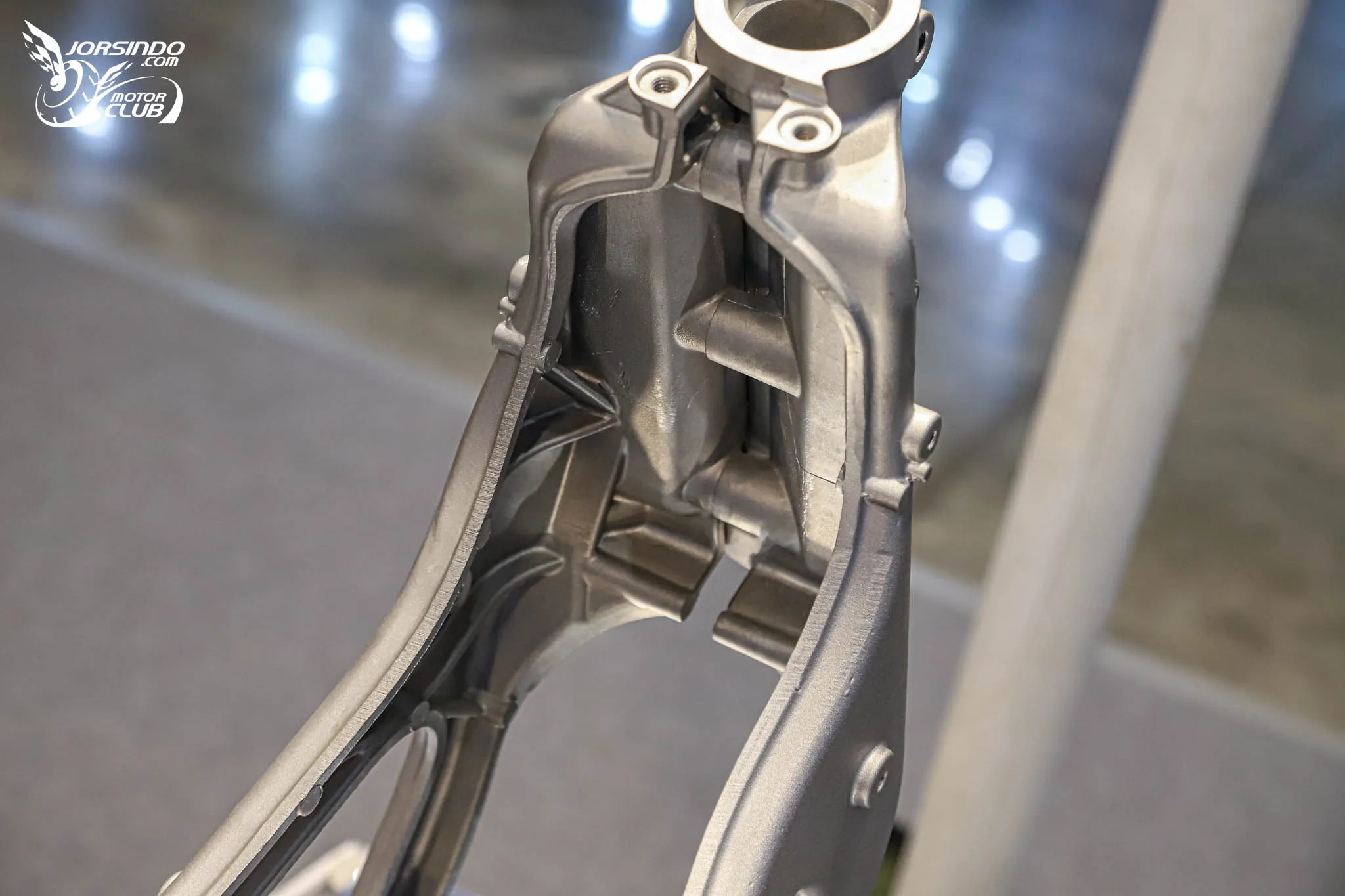 [2026 國際重機展] 不是他國事務！鋁合金車架升仕 Zontes 150X 國內亮相3420|小老婆汽機車資訊網