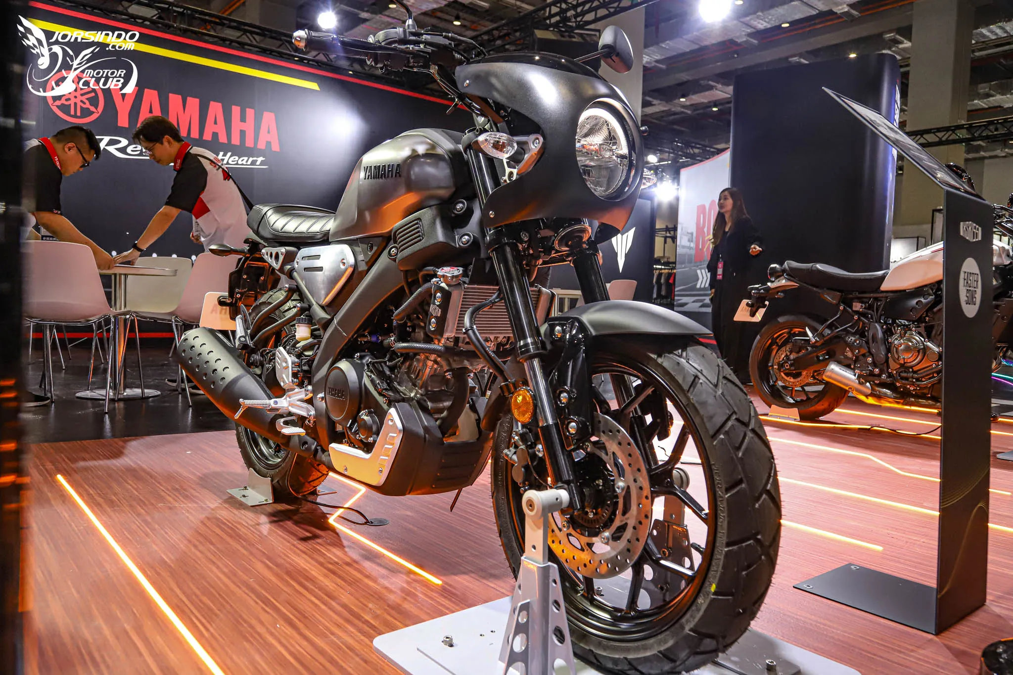 [2026 國際重機展] 14.8 萬元、限量 55 台！YAMAHA XSR155 正式發表4070|小老婆汽機車資訊網