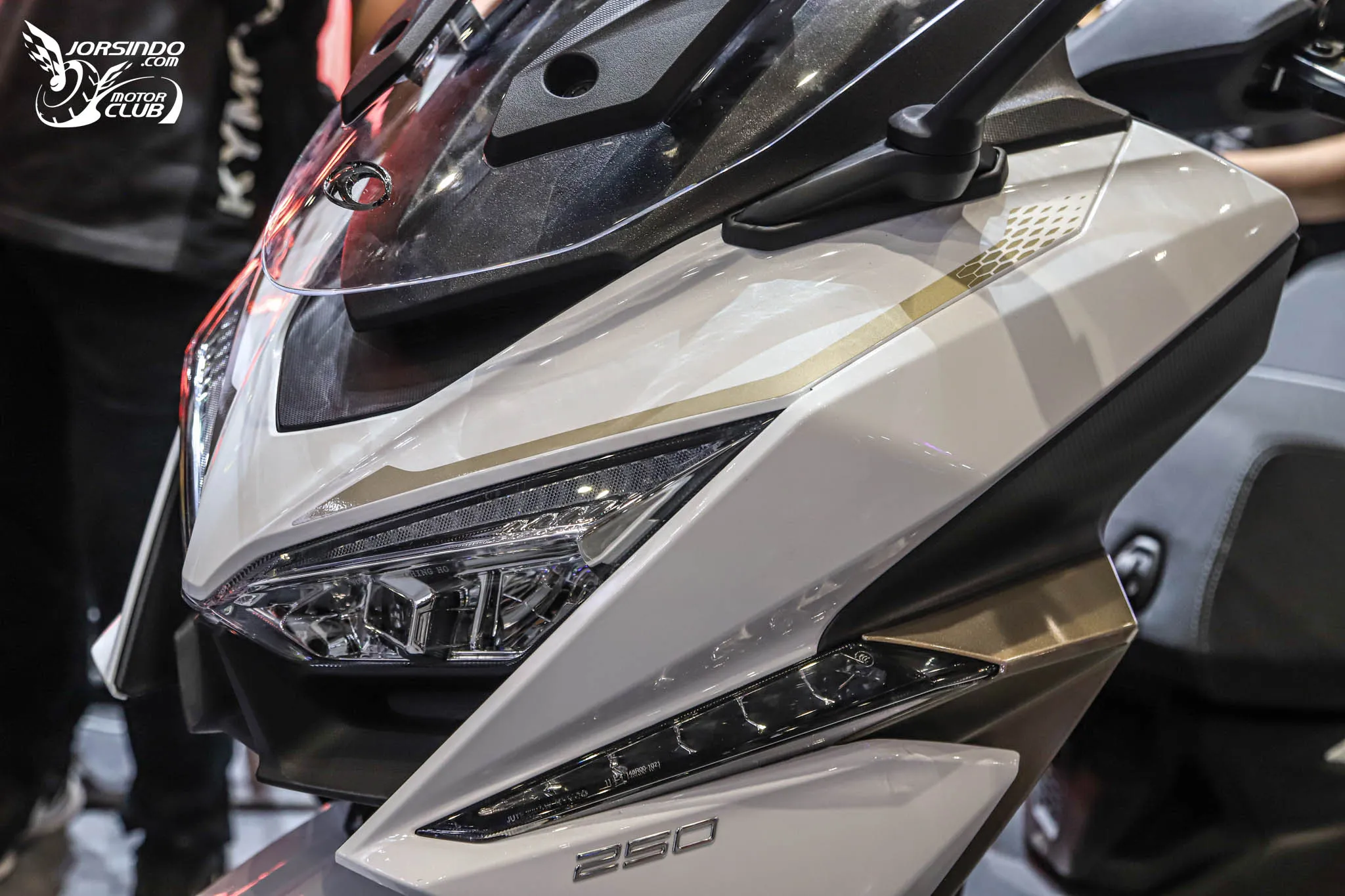[2026 國際重機展] 光陽 X-TOWN ST 250 改款現身！15.8 萬元預購現折 1 萬6844|小老婆汽機車資訊網