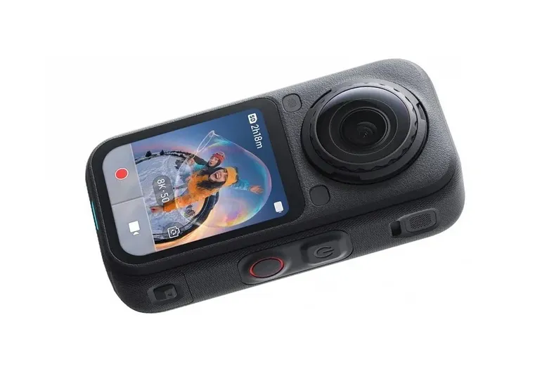 矮了「一頭身」的 Insta360 X6 官圖疑似洩漏：升級 8K 50fps 與 10-bit色深591|Insta360,Insta360 X6,全景相機小老婆汽機車資訊網