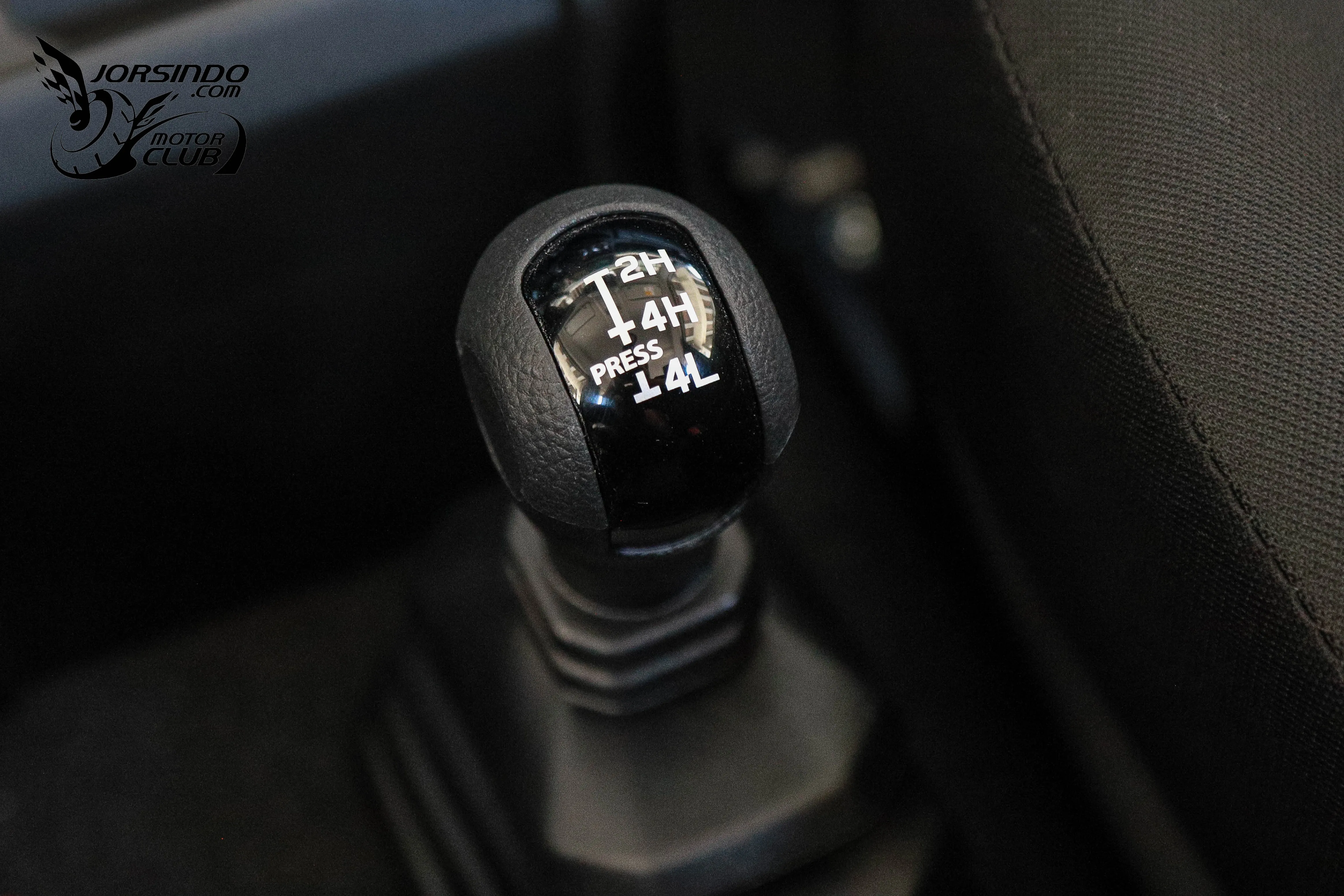 征服交叉軸、深坑洞只是日常！Suzuki Jimny試駕報告8690|小老婆汽機車資訊網