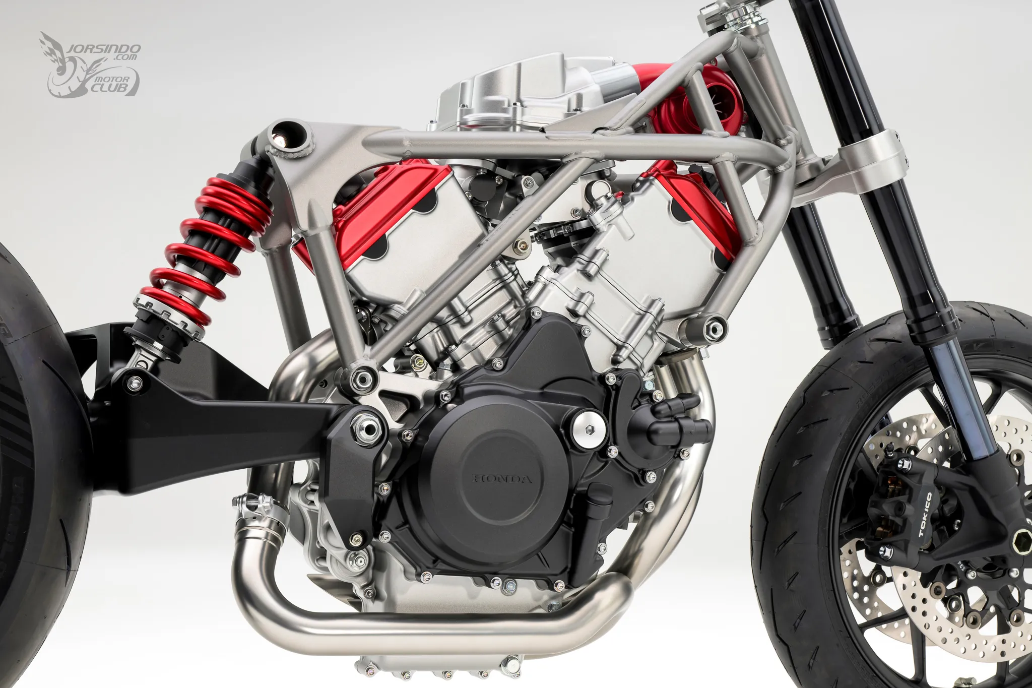 量產版外觀曝光！Honda V3R 900 電子增壓街車有望年底發表4165|小老婆汽機車資訊網