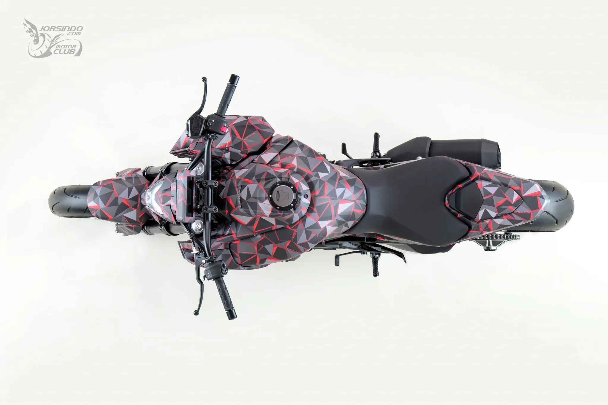 量產版外觀曝光！Honda V3R 900 電子增壓街車有望年底發表6738|小老婆汽機車資訊網