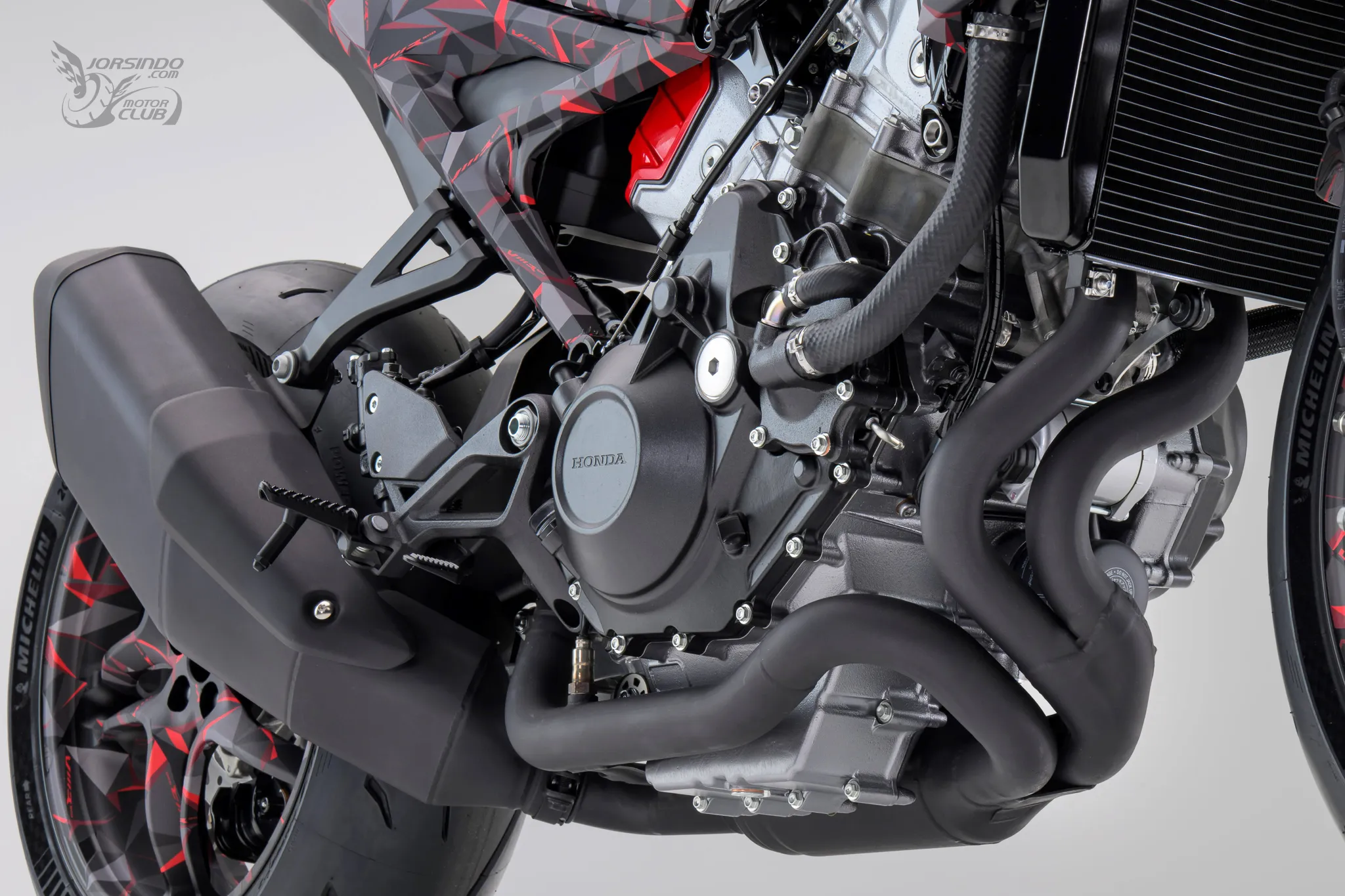 量產版外觀曝光！Honda V3R 900 電子增壓街車有望年底發表