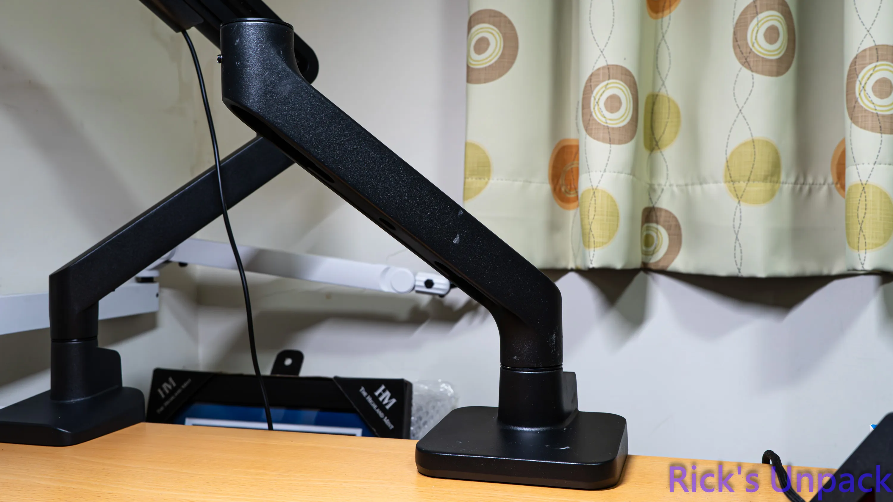 【開箱】減少螢幕占用桌面空間 | BenQ ERGO ARM BSH01 &amp; BSL017972|小老婆汽機車資訊網