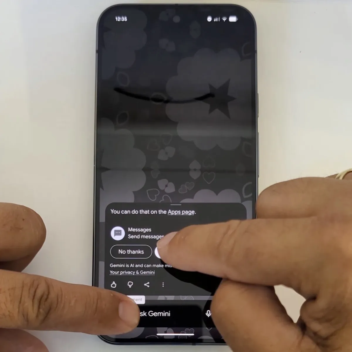 Gemini 爆嚴重資安漏洞：雙指手勢就能「木馬屠 Android」隨意傳訊7035|Gemini,Gemini AI,Google,Android,Bug,漏洞小老婆汽機車資訊網