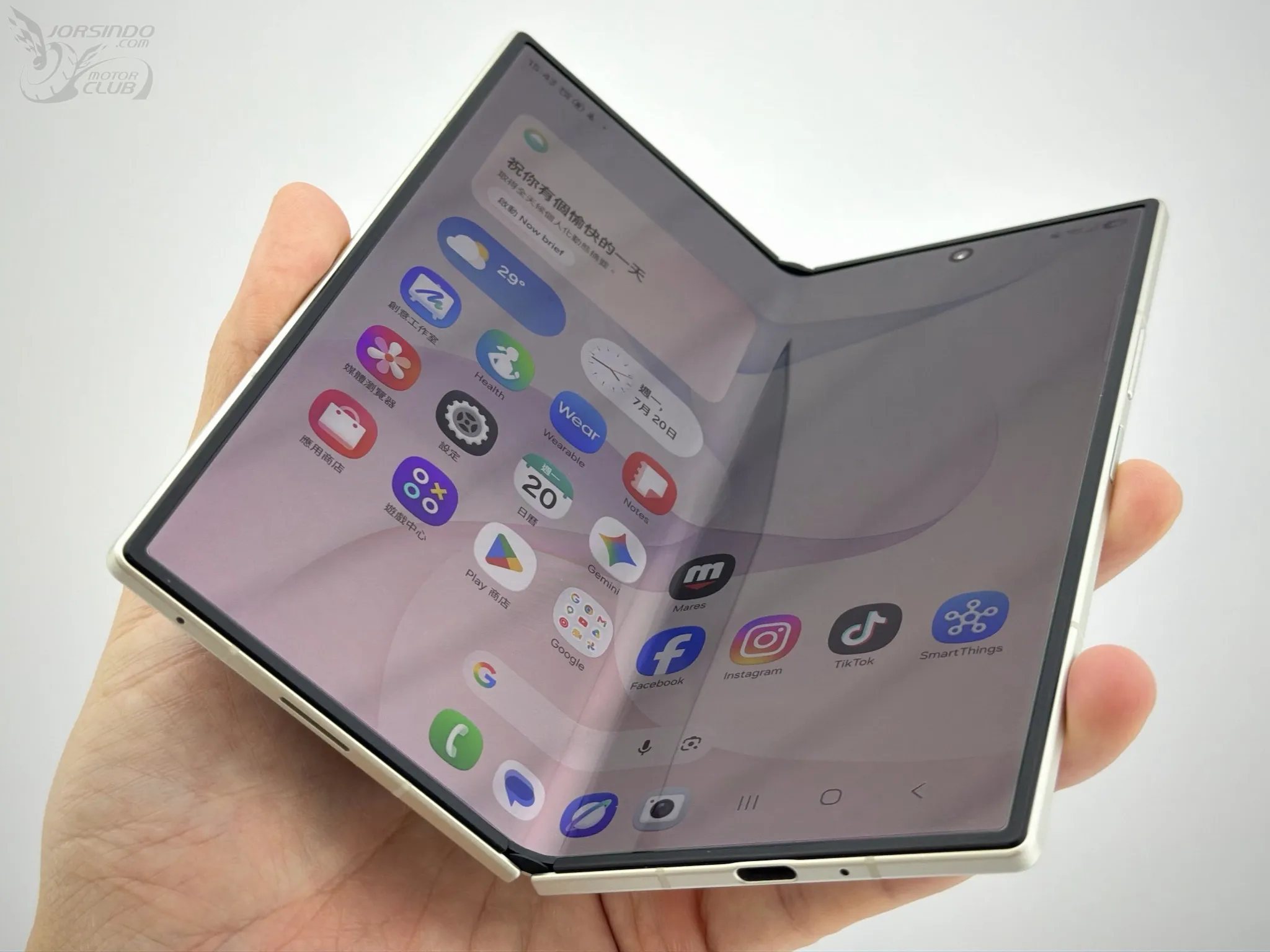 Samsung Z Fold 8 系列預覽體驗：通往未來行動體驗的「護照」6139|Samsung,Galaxy,Fold 8,Z Fold8,折疊手機,摺疊手機小老婆汽機車資訊網