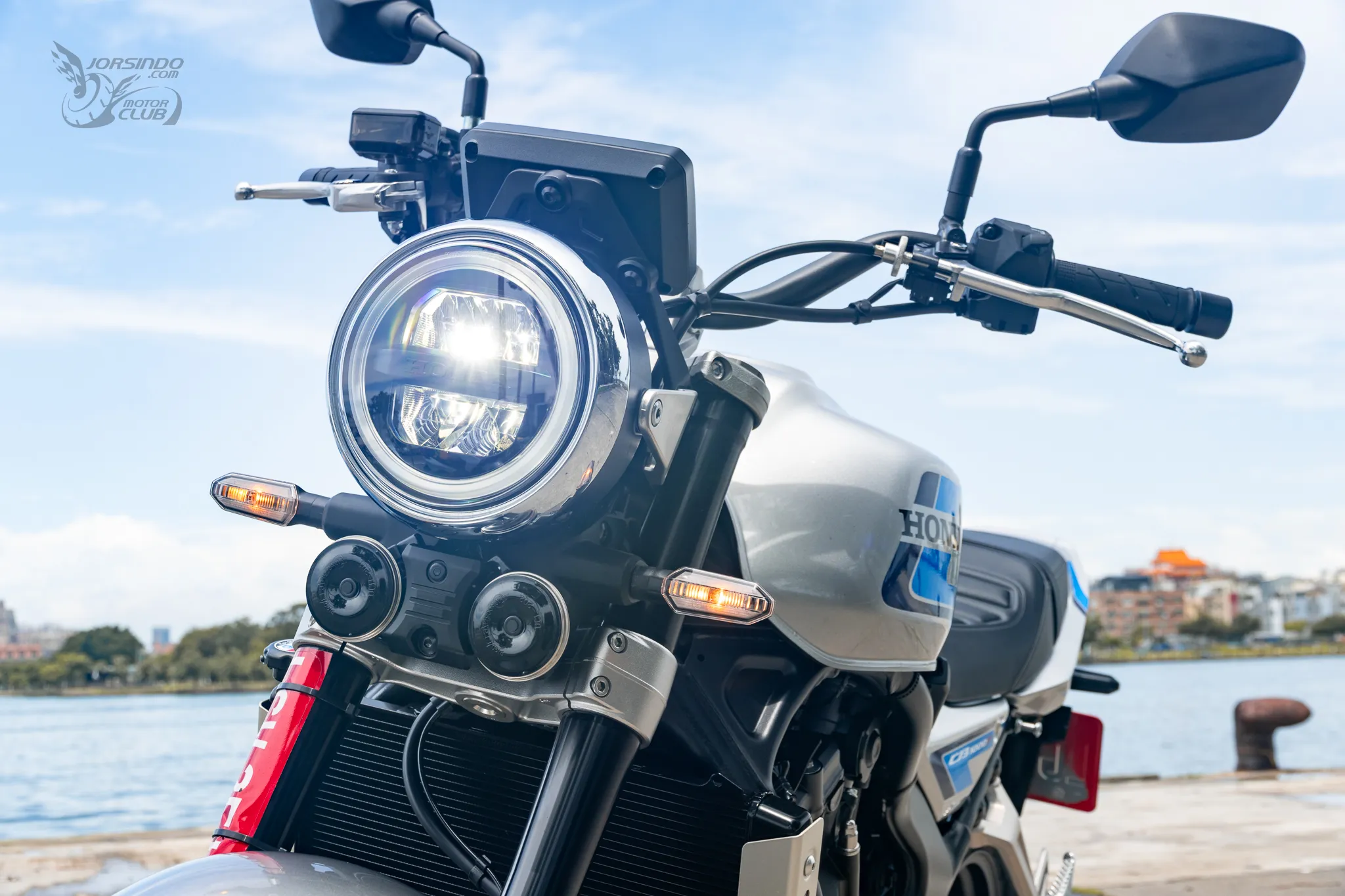 Honda CB1000F 經典重生｜以當代技術重新定義日系 Big Naked2940|小老婆汽機車資訊網