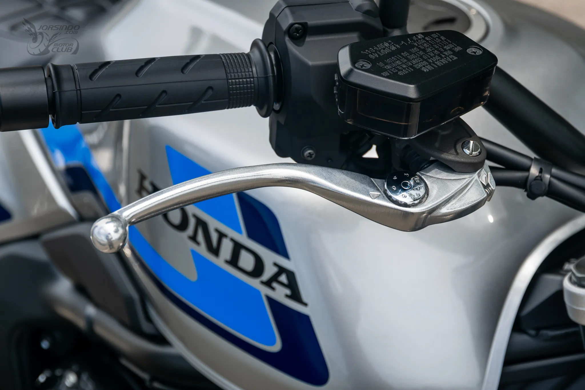 Honda CB1000F 經典重生｜以當代技術重新定義日系 Big Naked5901|小老婆汽機車資訊網