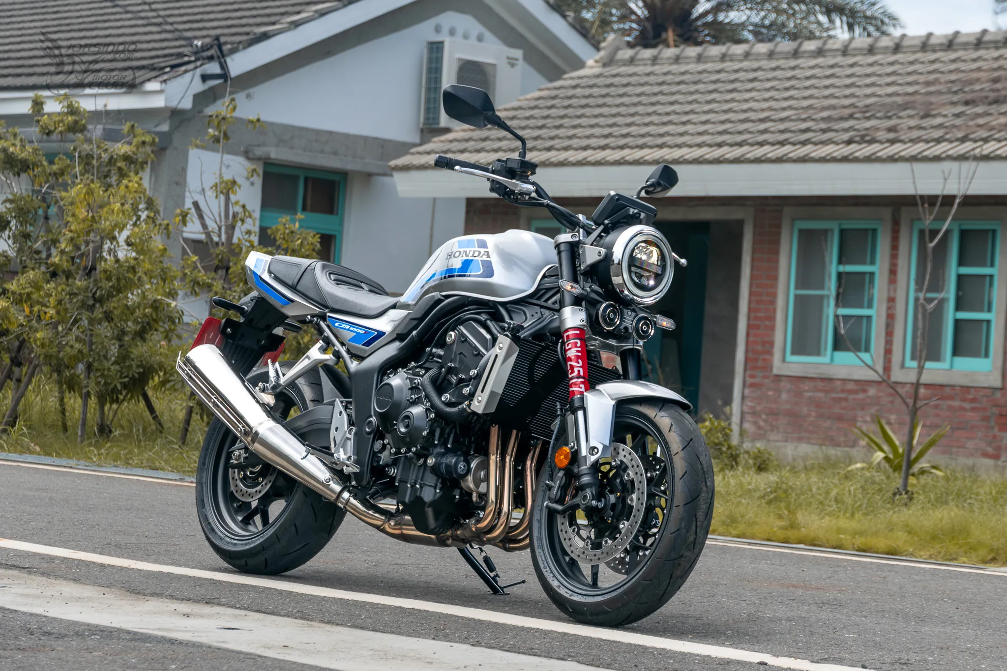 Honda CB1000F 經典重生｜以當代技術重新定義日系 Big Naked6842|小老婆汽機車資訊網