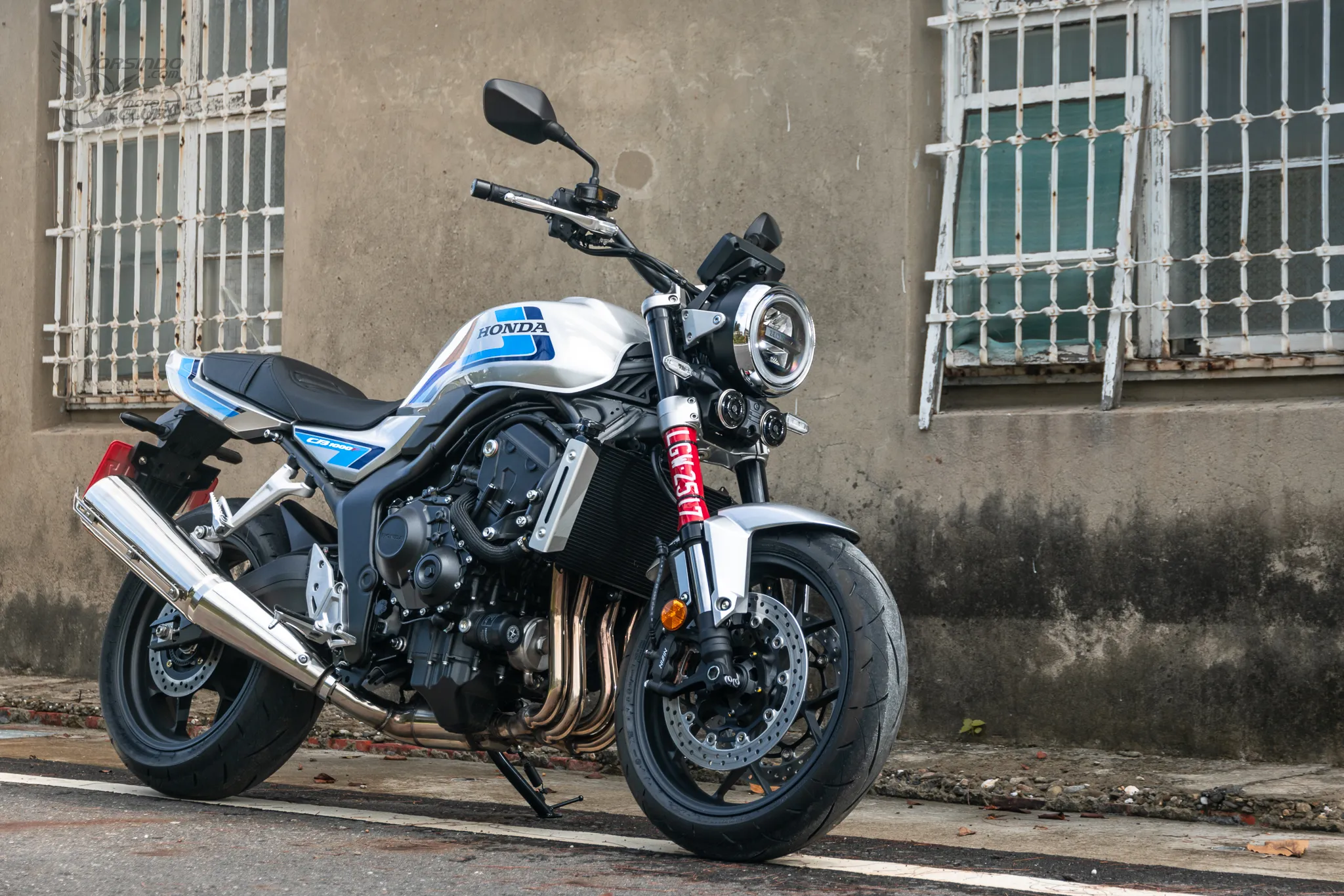 Honda CB1000F 經典重生｜以當代技術重新定義日系 Big Naked40|小老婆汽機車資訊網