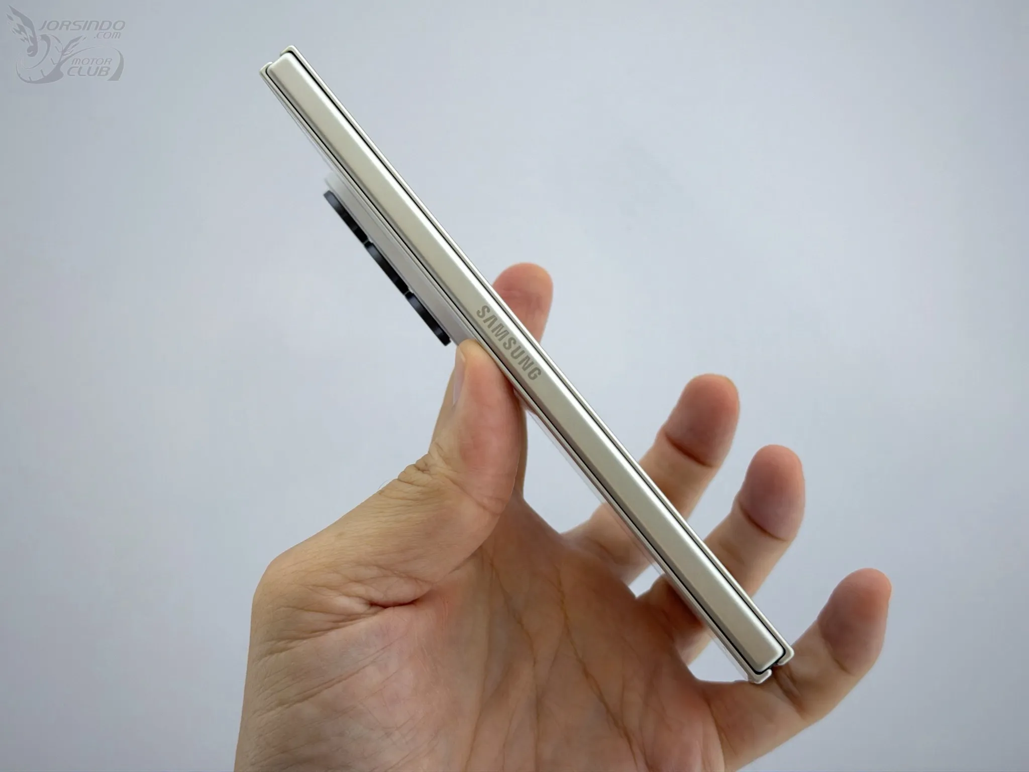 Samsung Z Fold 8 系列預覽體驗：通往未來行動體驗的「護照」4179|Samsung,Galaxy,Fold 8,Z Fold8,折疊手機,摺疊手機小老婆汽機車資訊網