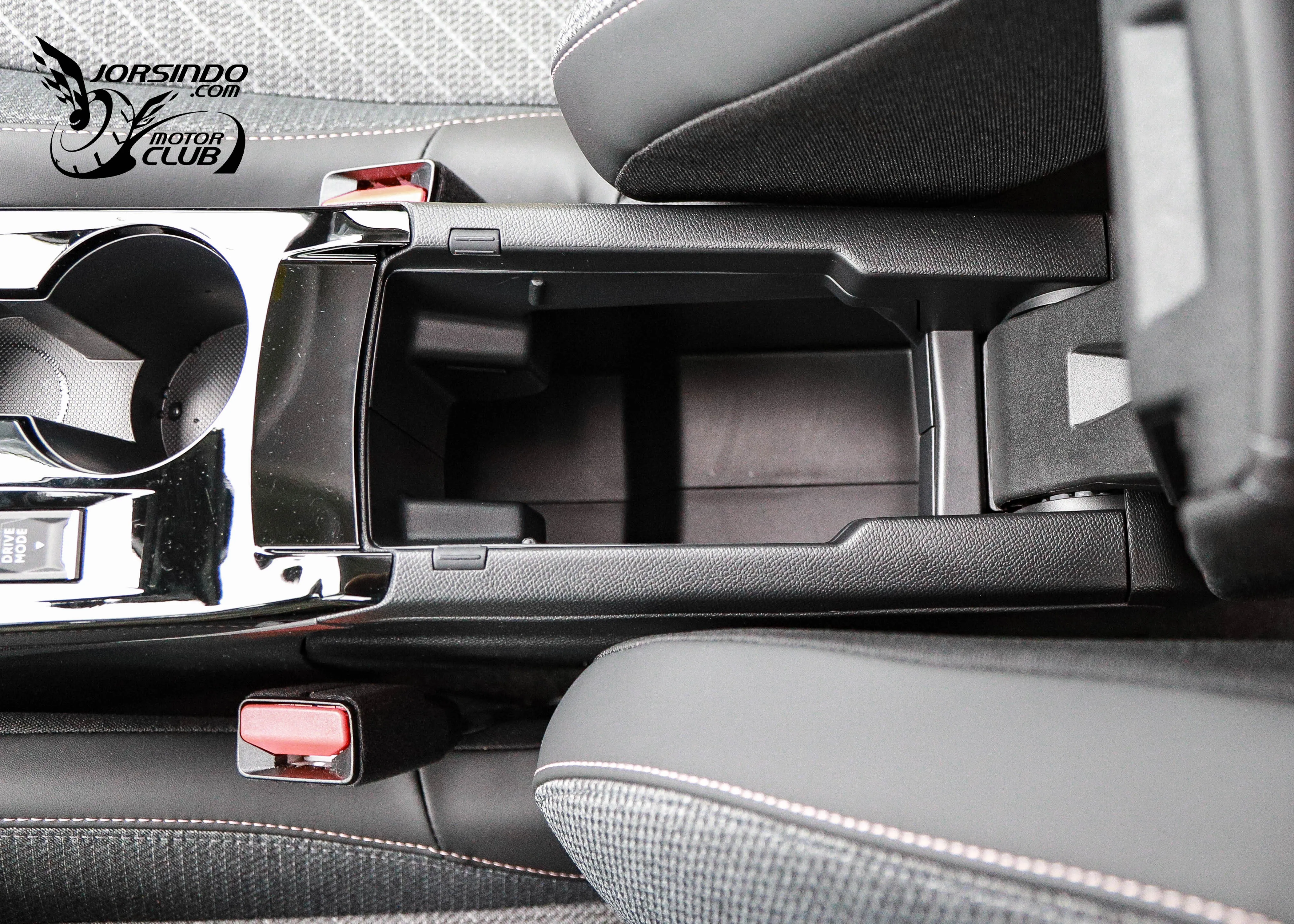 拉力血統，操控樂趣才是精髓！Peugeot 208 Hybrid試駕9192|小老婆汽機車資訊網
