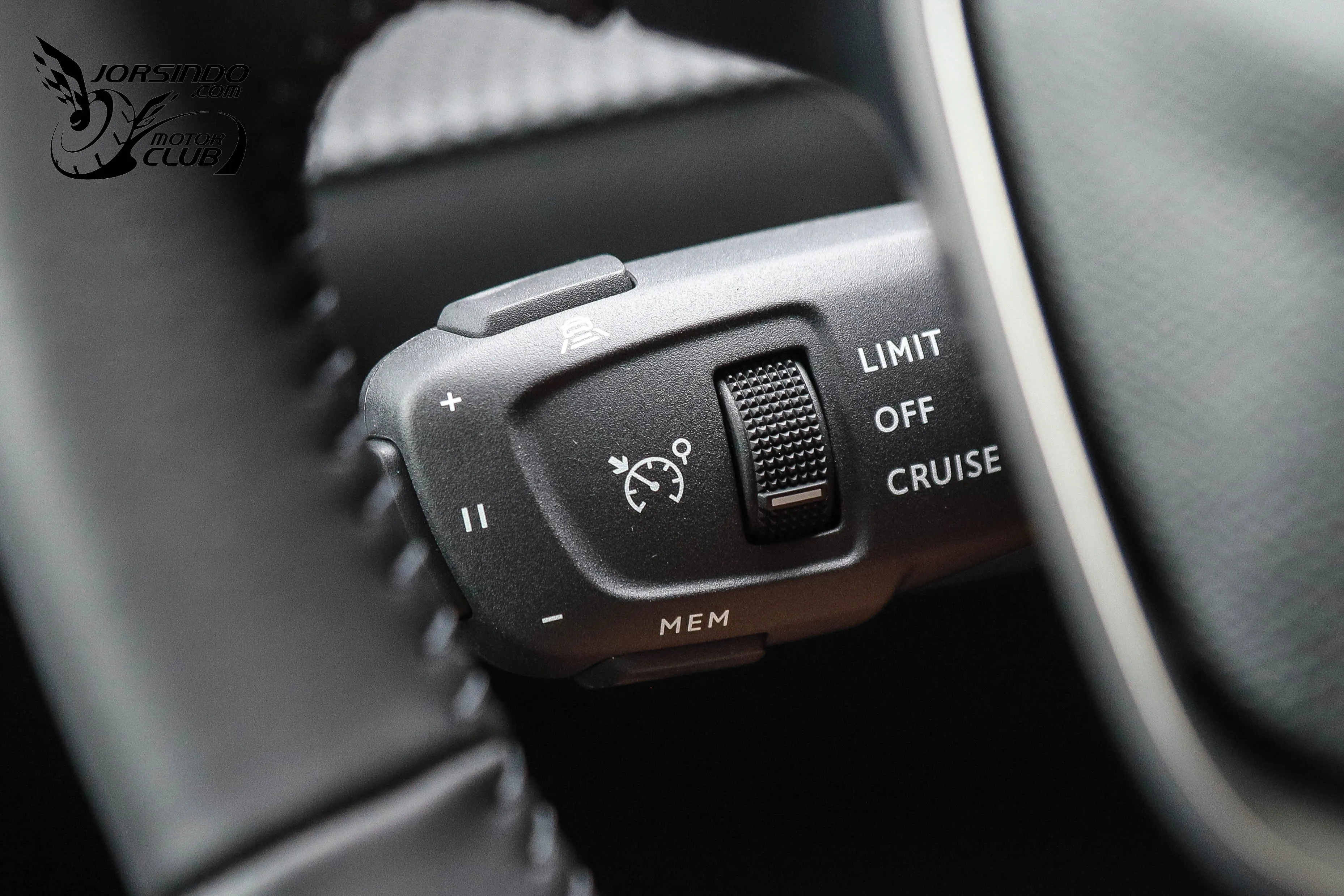 拉力血統，操控樂趣才是精髓！Peugeot 208 Hybrid試駕1303|小老婆汽機車資訊網