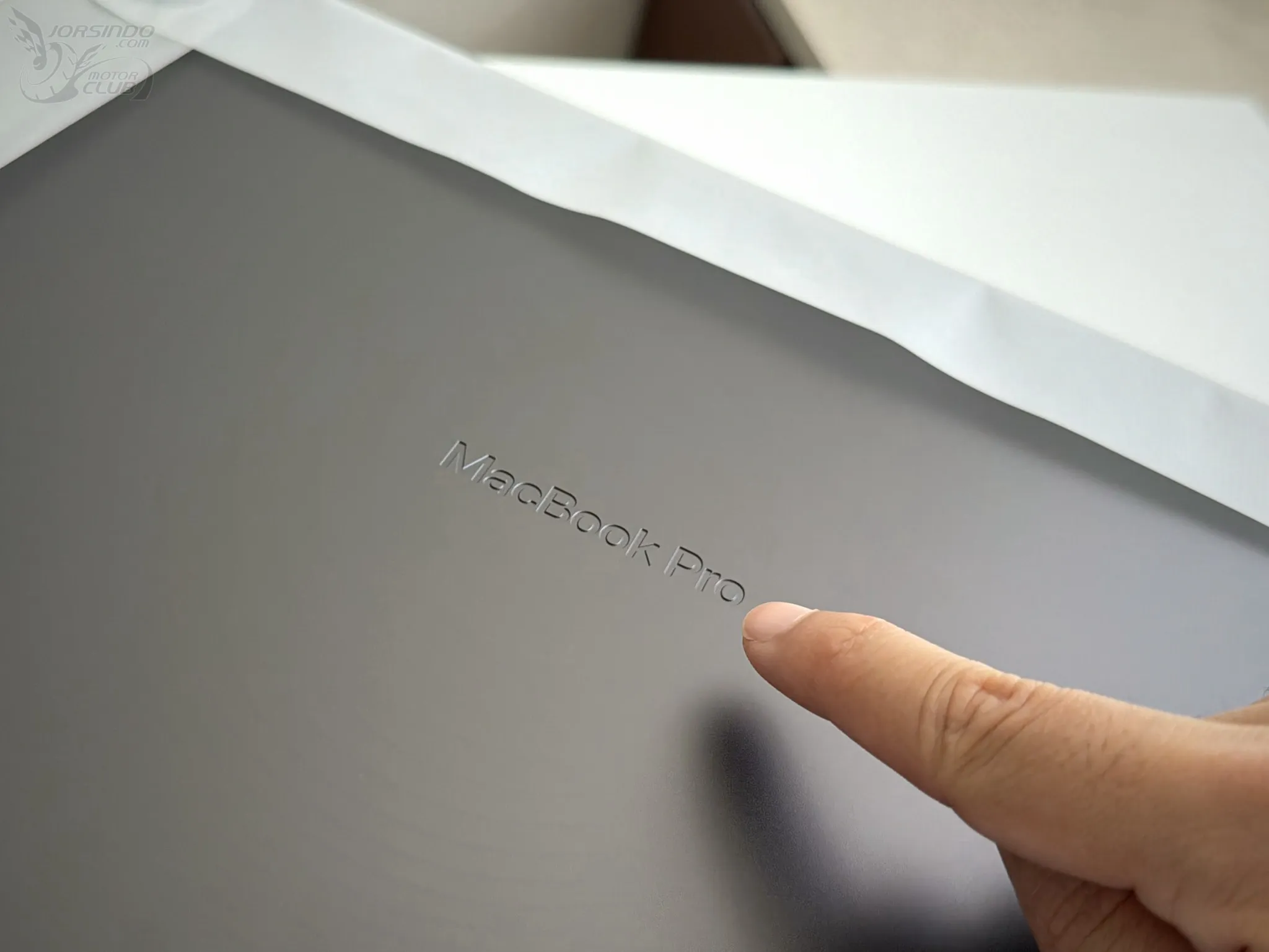大螢幕好夥伴 M5 Pro MacBook Pro 16 吋與 2026 Studio Display 開箱體驗5891|Apple,MacBook Pro,M5 Pro,開箱,評測小老婆汽機車資訊網