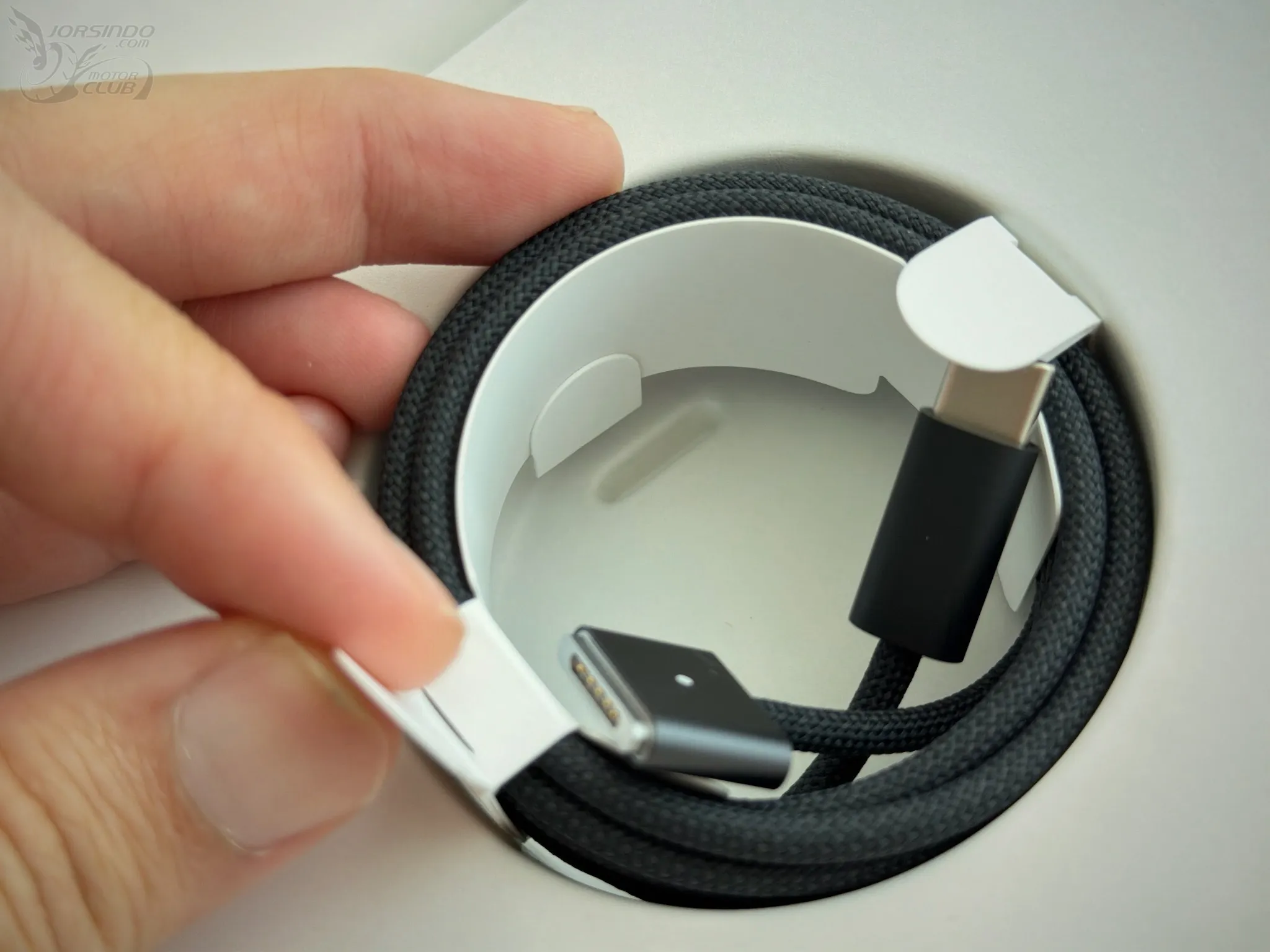 大螢幕好夥伴 M5 Pro MacBook Pro 16 吋與 2026 Studio Display 開箱體驗9556|Apple,MacBook Pro,M5 Pro,開箱,評測小老婆汽機車資訊網