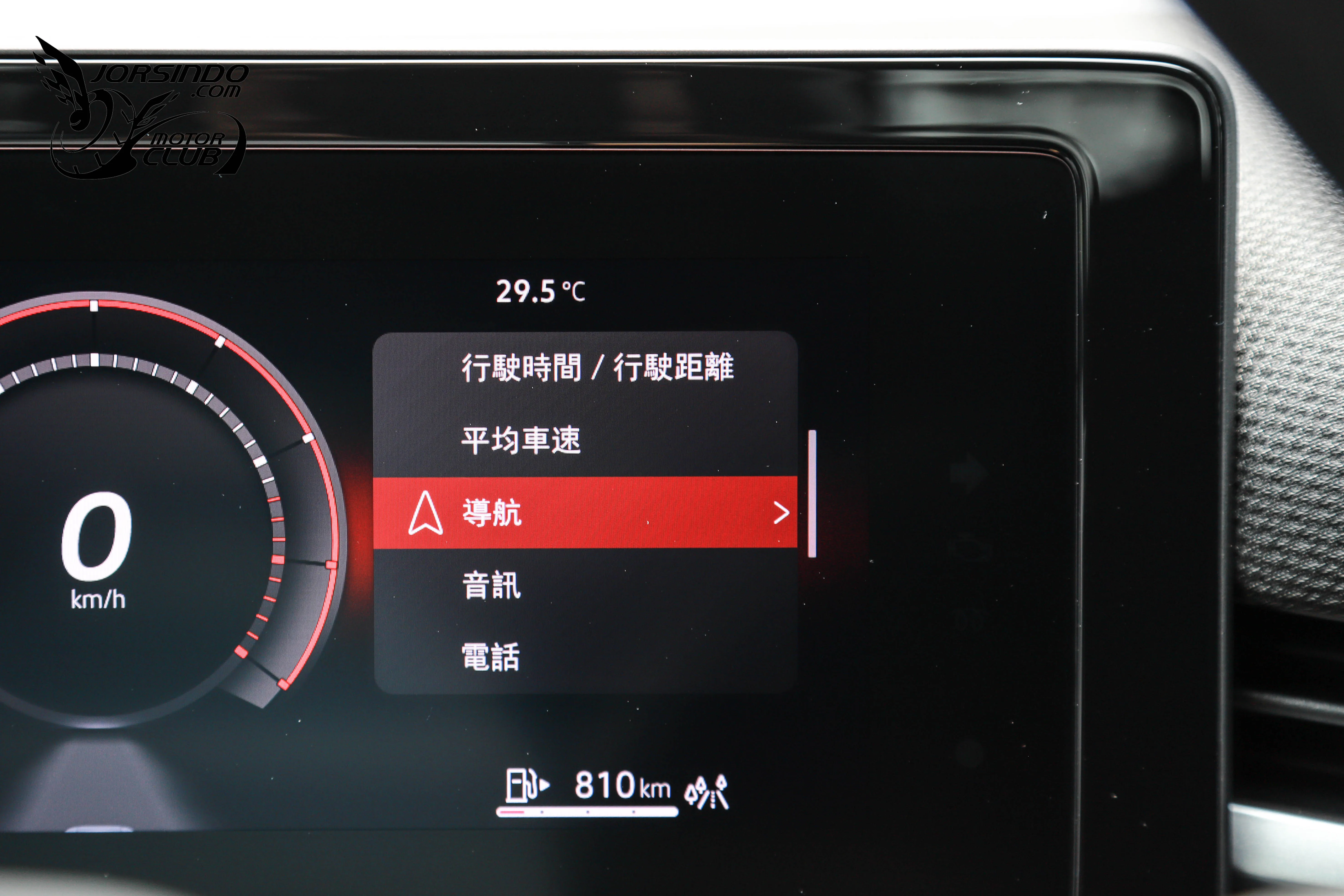 VW二代大改款T-Roc試駕報告，躍動年輕小伙蛻變為沉穩系熟男！5806|小老婆汽機車資訊網