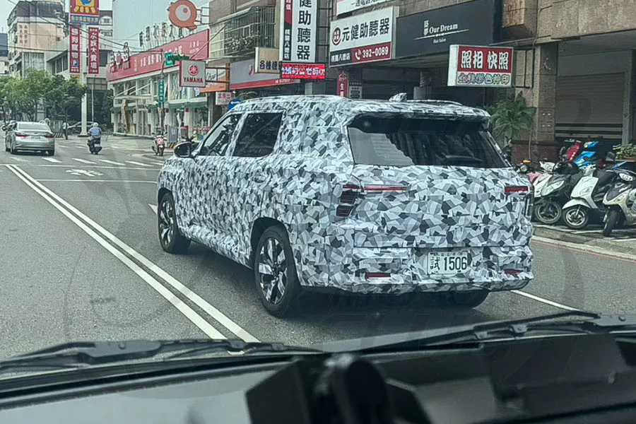 Mitsubishi Destinator測試車現蹤，有望今年抵台亮相，進軍5+2座SUV市場！4685|小老婆汽機車資訊網
