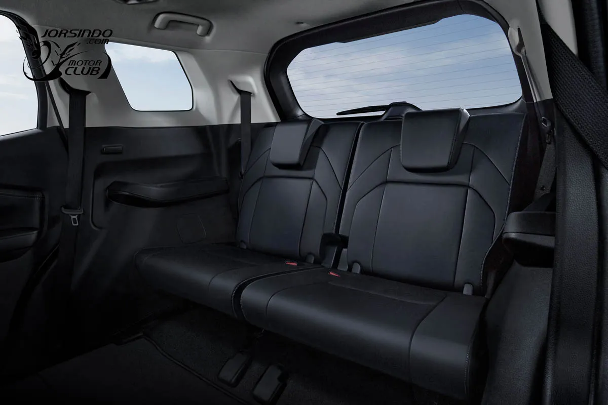 Mitsubishi Destinator測試車現蹤，有望今年抵台亮相，進軍5+2座SUV市場！8507|小老婆汽機車資訊網