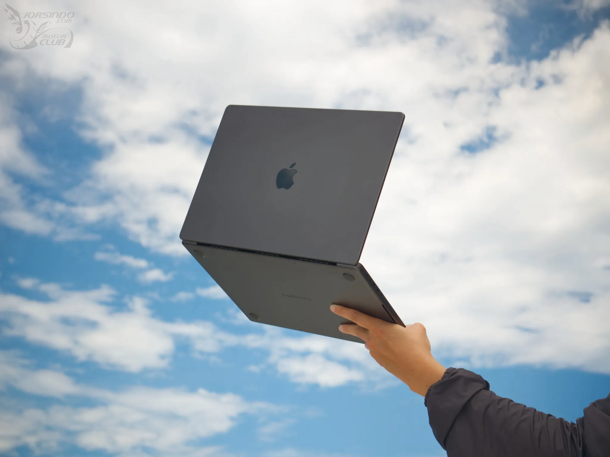 大螢幕好夥伴 M5 Pro MacBook Pro 16 吋與 2026 Studio Display 開箱體驗8024|Apple,MacBook Pro,M5 Pro,開箱,評測小老婆汽機車資訊網