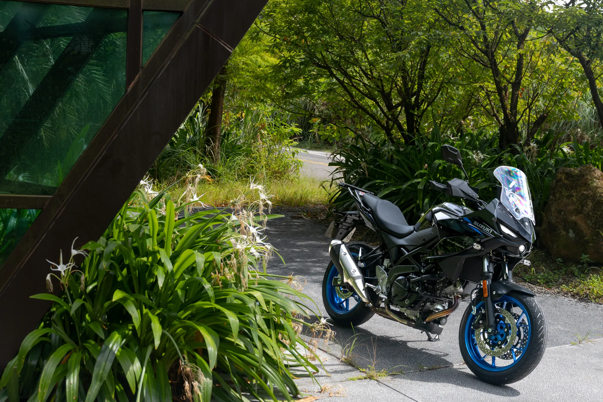 經典靈魂 x 現代科技 SUZUKI SV-7GX 跨界旅跑試乘5702|小老婆汽機車資訊網