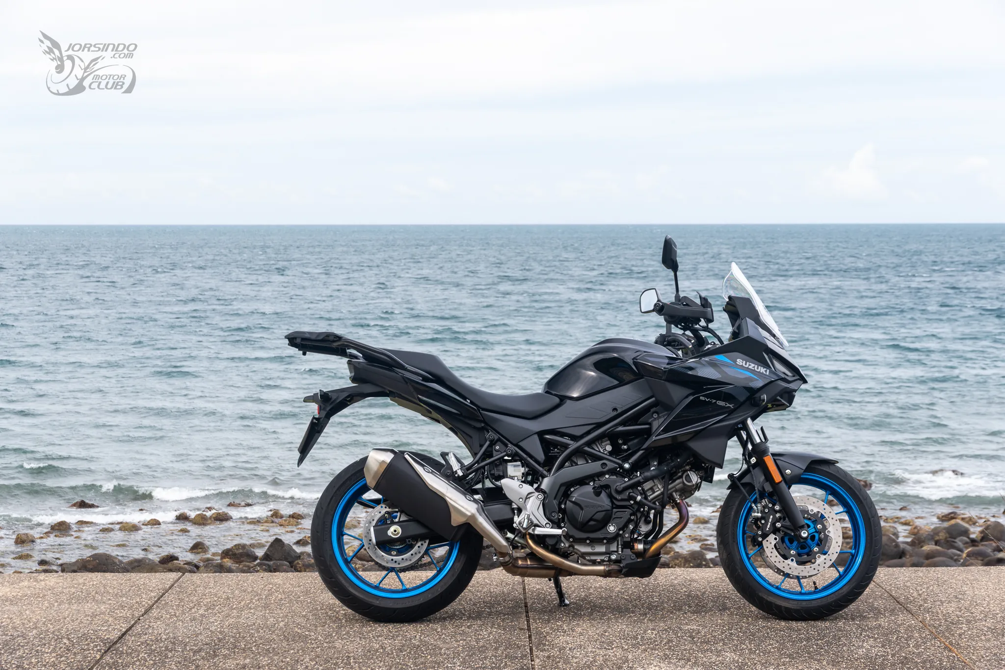 經典靈魂 x 現代科技 SUZUKI SV-7GX 跨界旅跑試乘549|小老婆汽機車資訊網