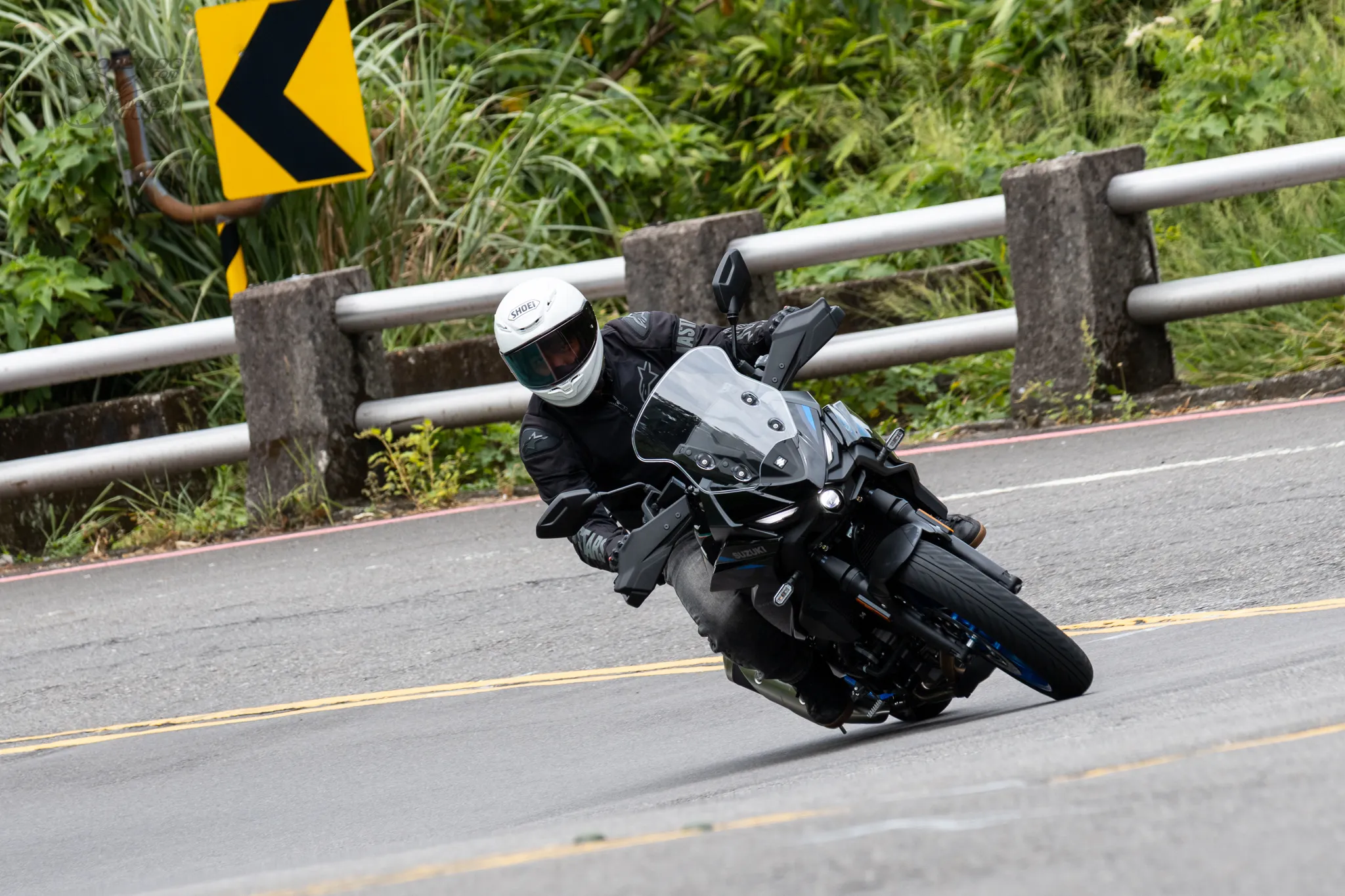經典靈魂 x 現代科技 SUZUKI SV-7GX 跨界旅跑試乘2233|小老婆汽機車資訊網
