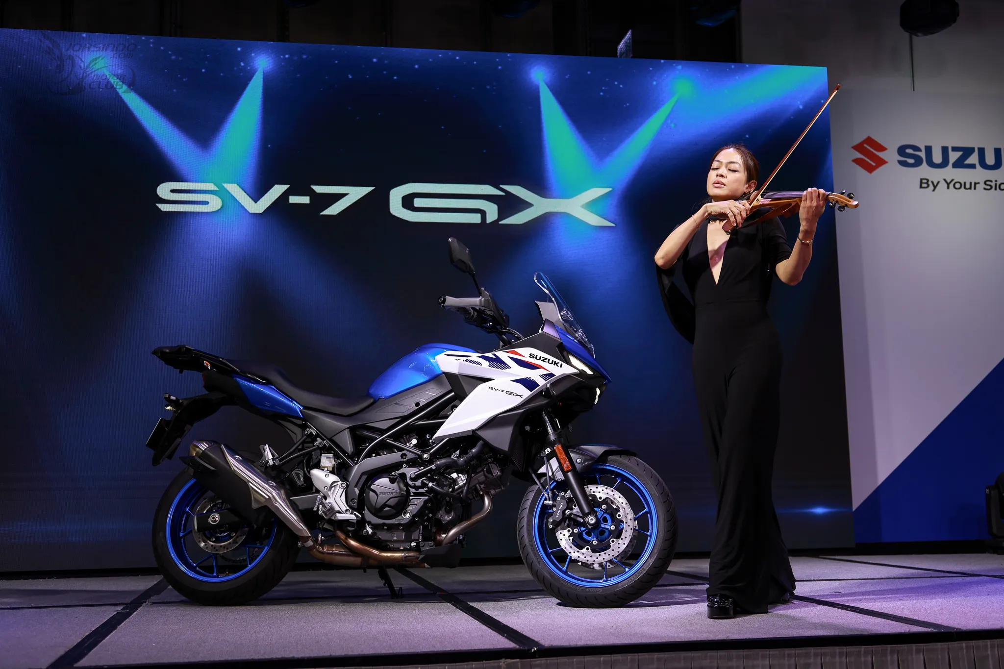 經典靈魂 x 現代科技 SUZUKI SV-7GX 跨界旅跑試乘5920|小老婆汽機車資訊網