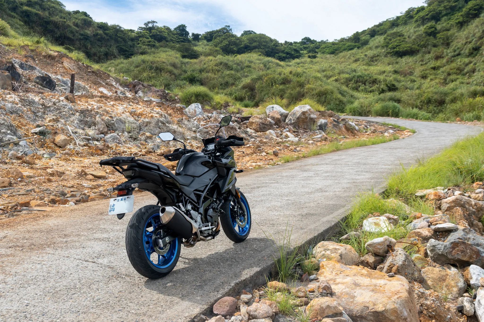 經典靈魂 x 現代科技 SUZUKI SV-7GX 跨界旅跑試乘6788|小老婆汽機車資訊網